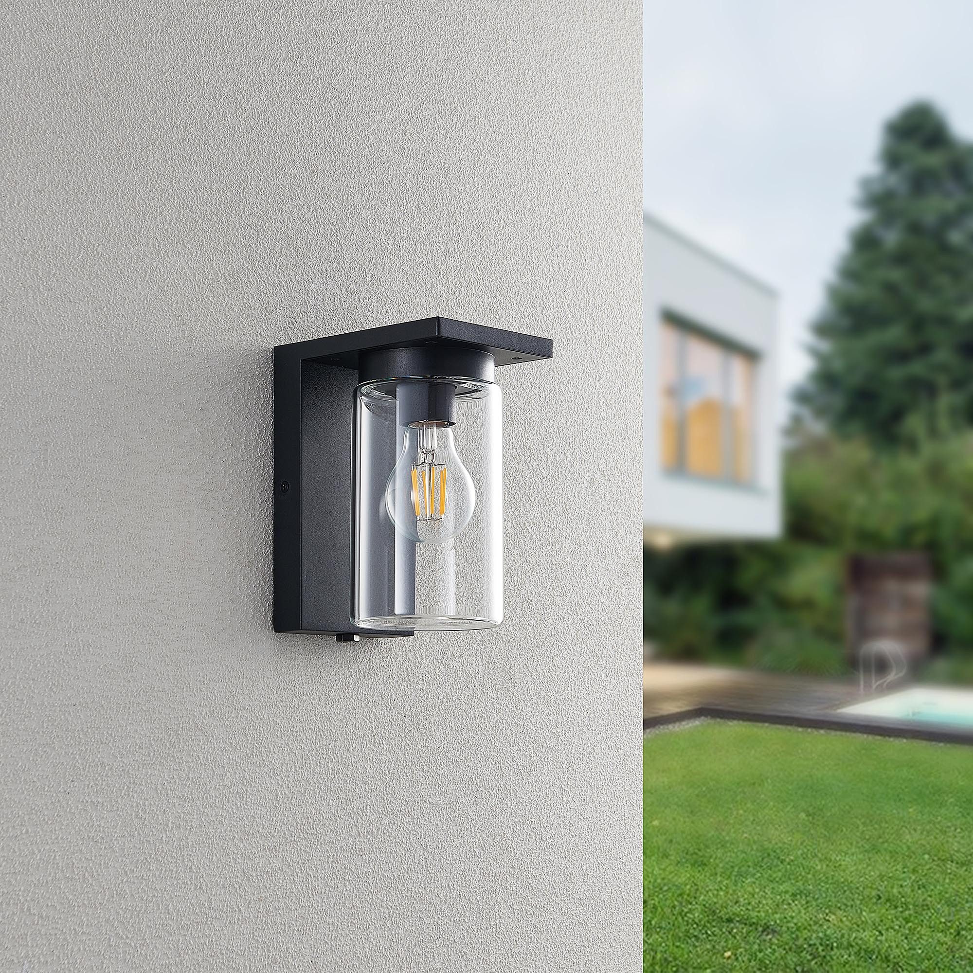 TRIO Leuchten Außen-Wandleuchte ARDILA, Outdoor Fassadenleuchte mit Glasschirm, Dämmerungssensor, Tageslichtsensor, Leuchtmittel wechselbar, warmweiß - kaltweiß, exkl 1x E27 max 40W, IP44, Wandlampe für Hauswand Garten Terrasse