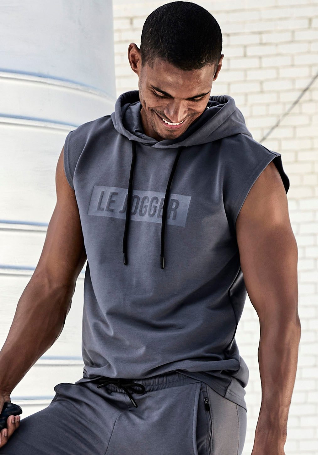 le jogger Kapuzenpullover, mit Druck und Kordelzug günstig online kaufen