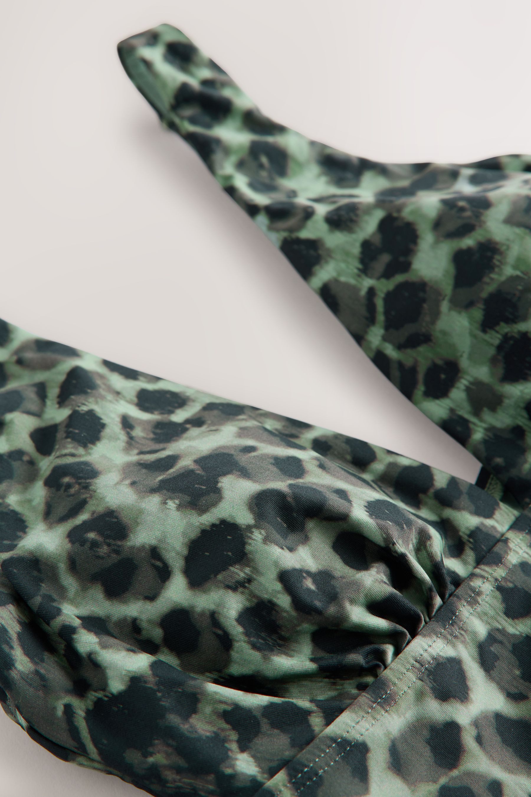 Next Tankini-Top Bauchformender Tankini mit tiefem Ausschnitt (1-St)