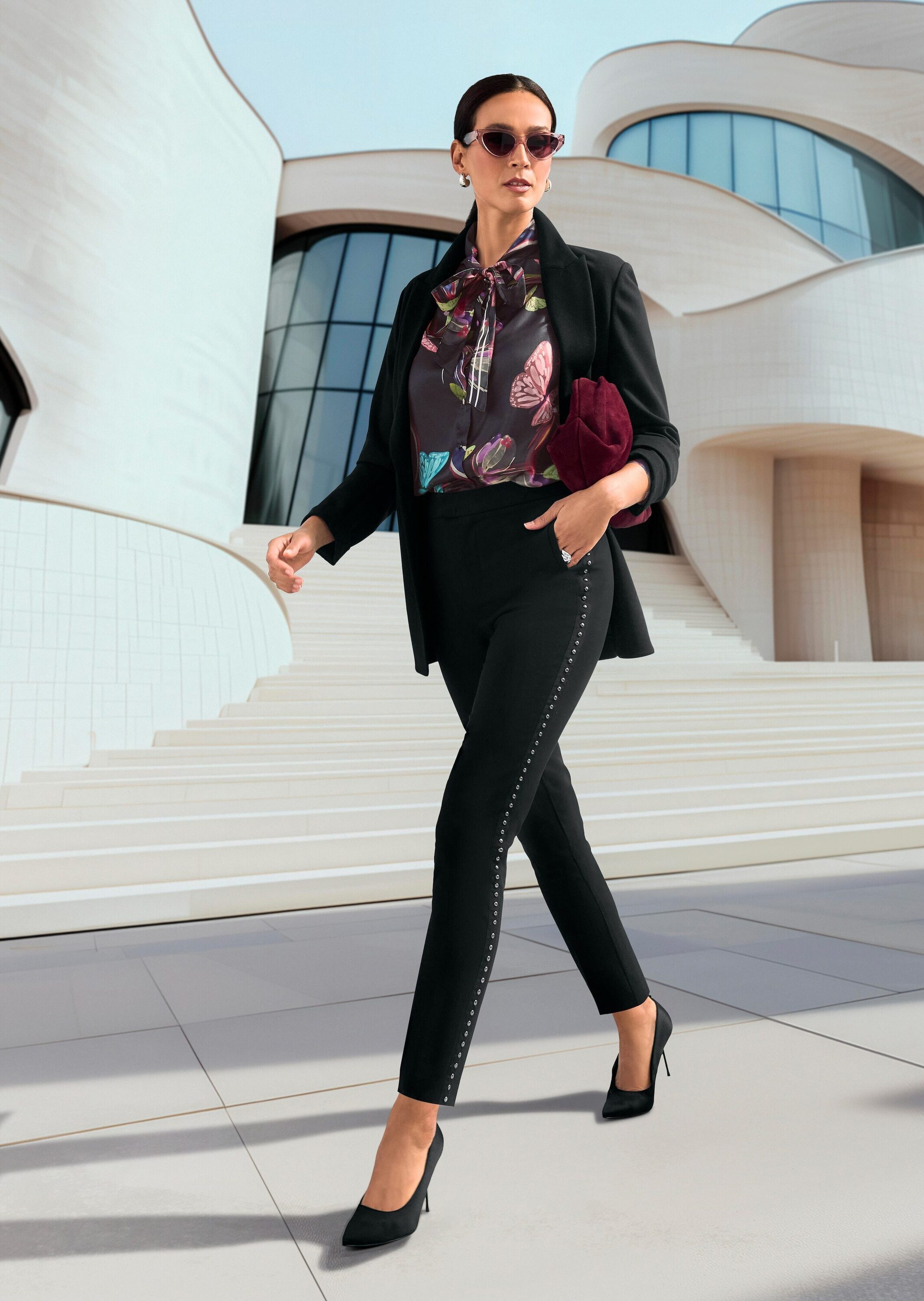 MADELEINE Kurzblazer Eleganter Longblazer mit Stretch-Komfort Businessblazer mit Reverskragen und langen Ärmeln