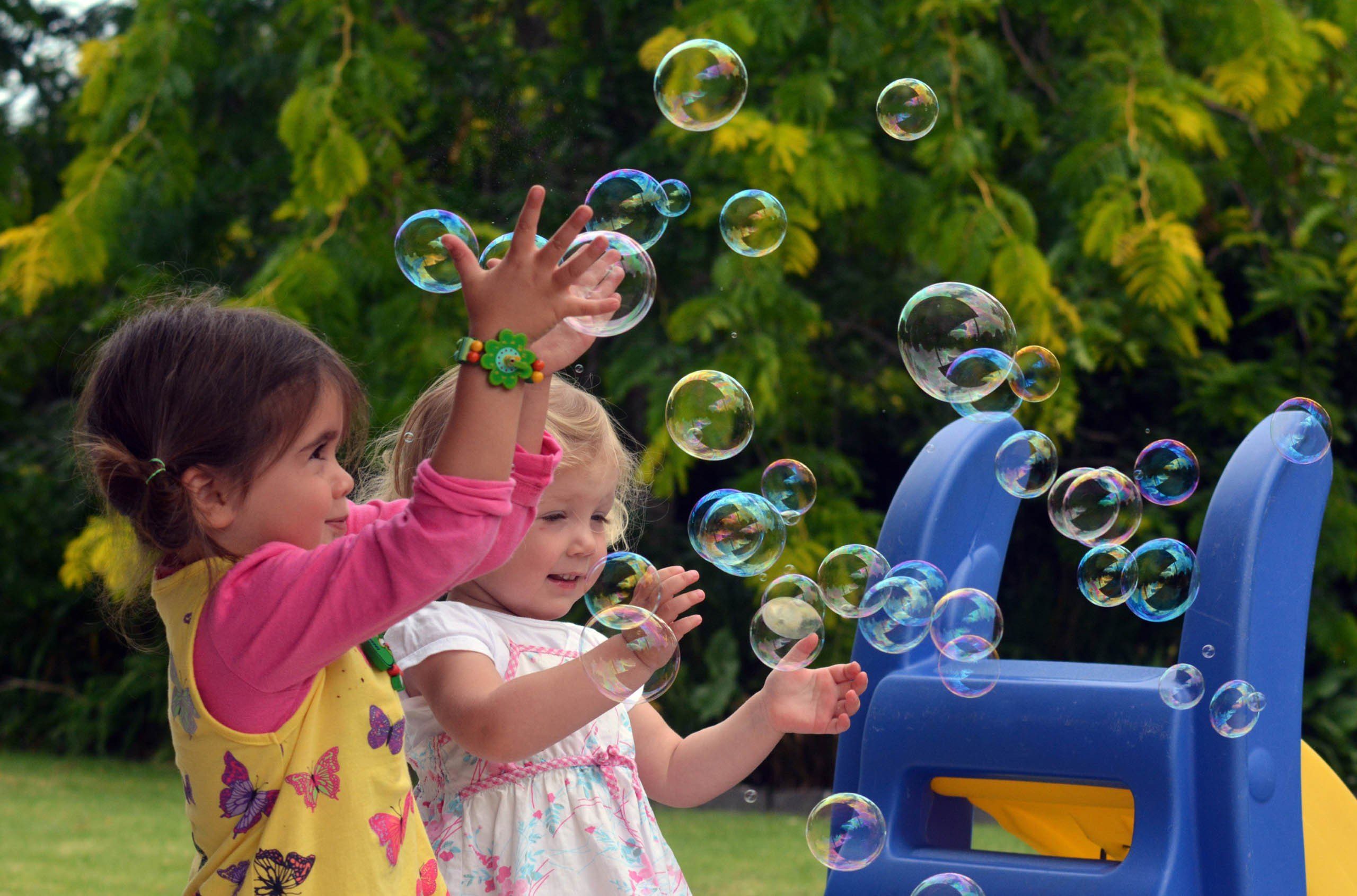 Sarcia.eu Seifenblasenspielzeug Seifenblasenflüssigkeit 500 ml MY BUBBLE Rosa