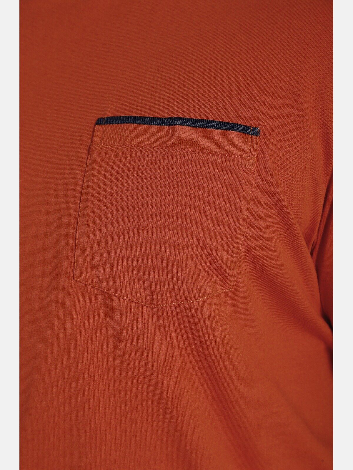 +Fit EARL Charles Colby mit T-Shirt PATON Brusttasche orange Artikel,