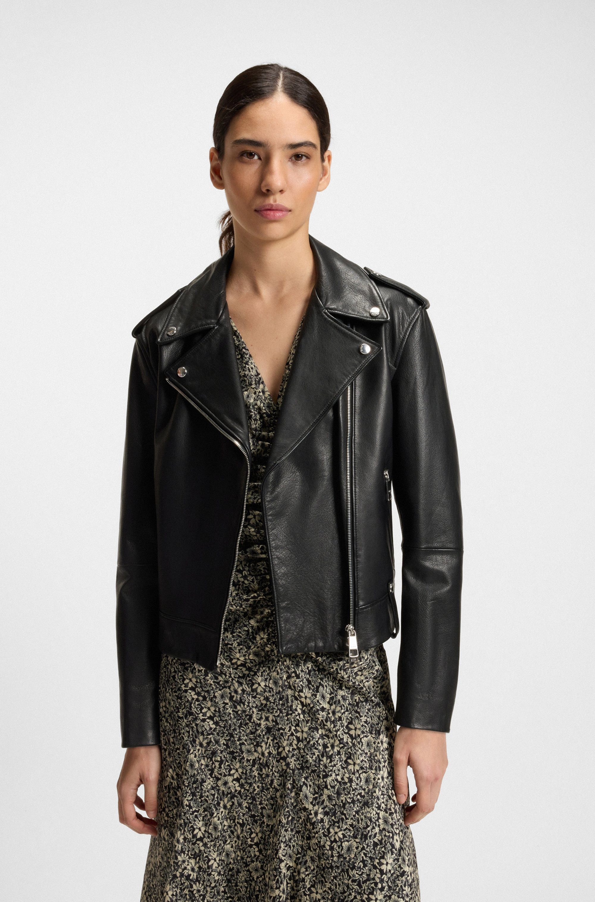 BOSS ORANGE Lederjacke Sandy Premium Damenmode mit genarbter Struktur