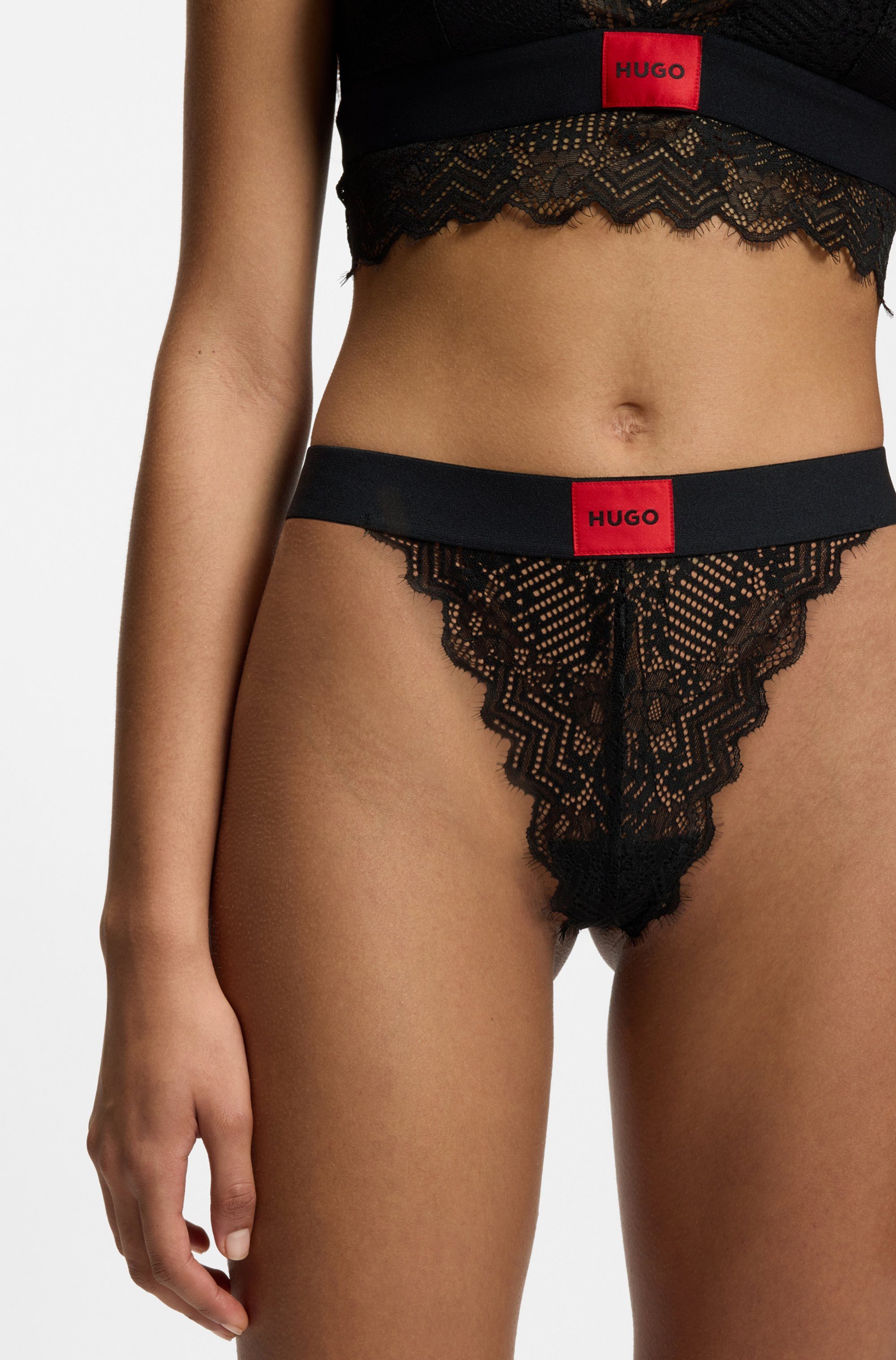 HUGO String STRING RL LACE mit Logoschriftzug auf dem Bund