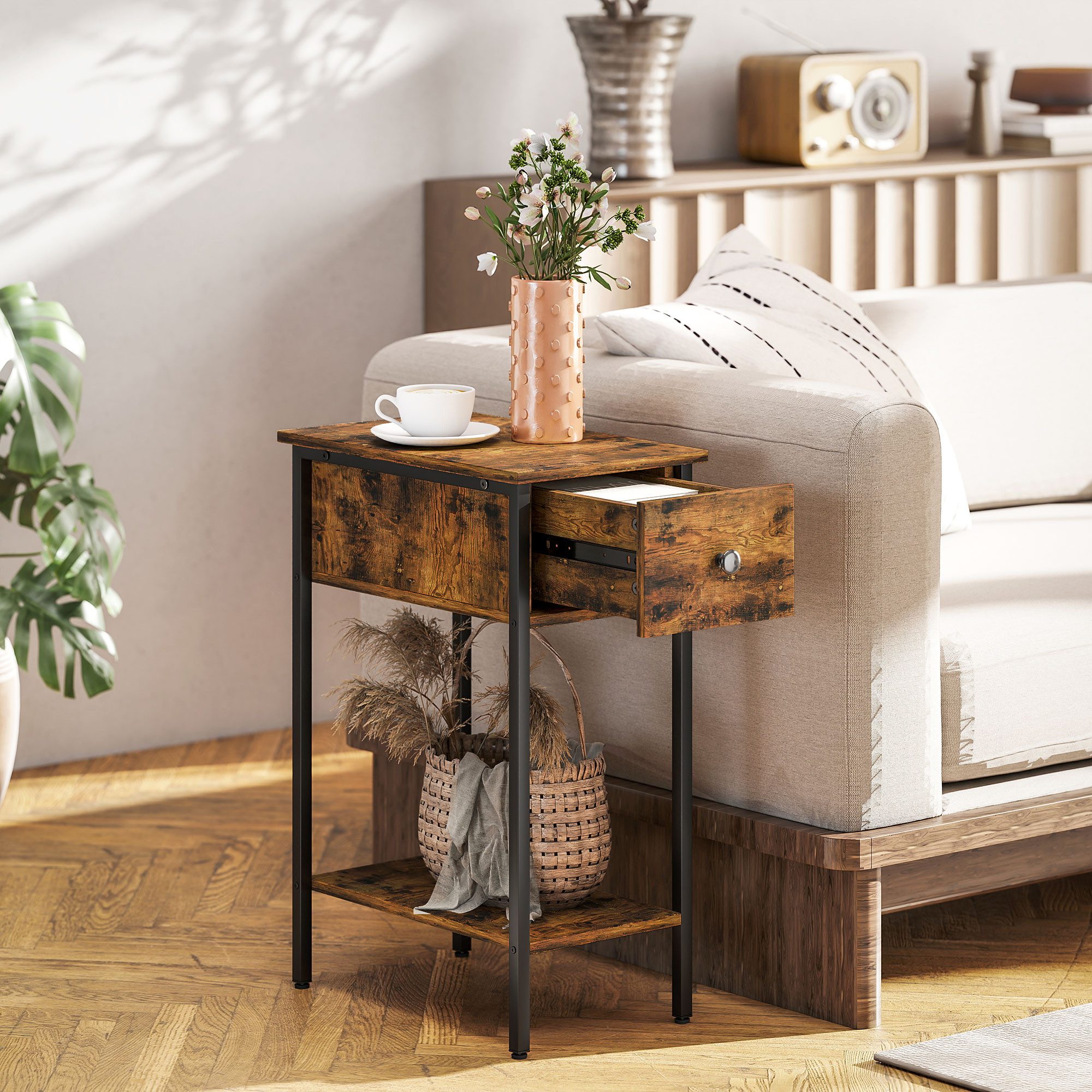 HOMCOM Beistelltisch Schmal Couchtisch mit Schublade, Ablage, Industrie Nachttisch (Schmal Couchtisch, 1-St., Nachttisch), für Wohnzimmer, Schlafzimmer, 25 x 39,8 x 58,2 cm, Rustikal-Braun