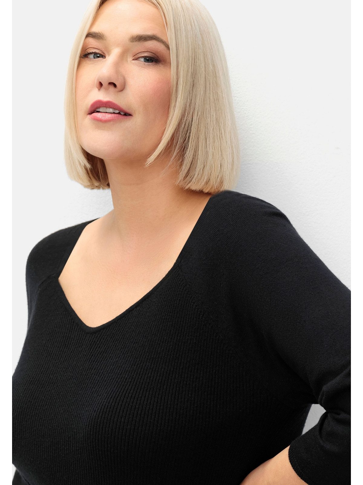 Sheego Strickpullover Große Größen mit V-Ausschnitt, in Rippstruktur