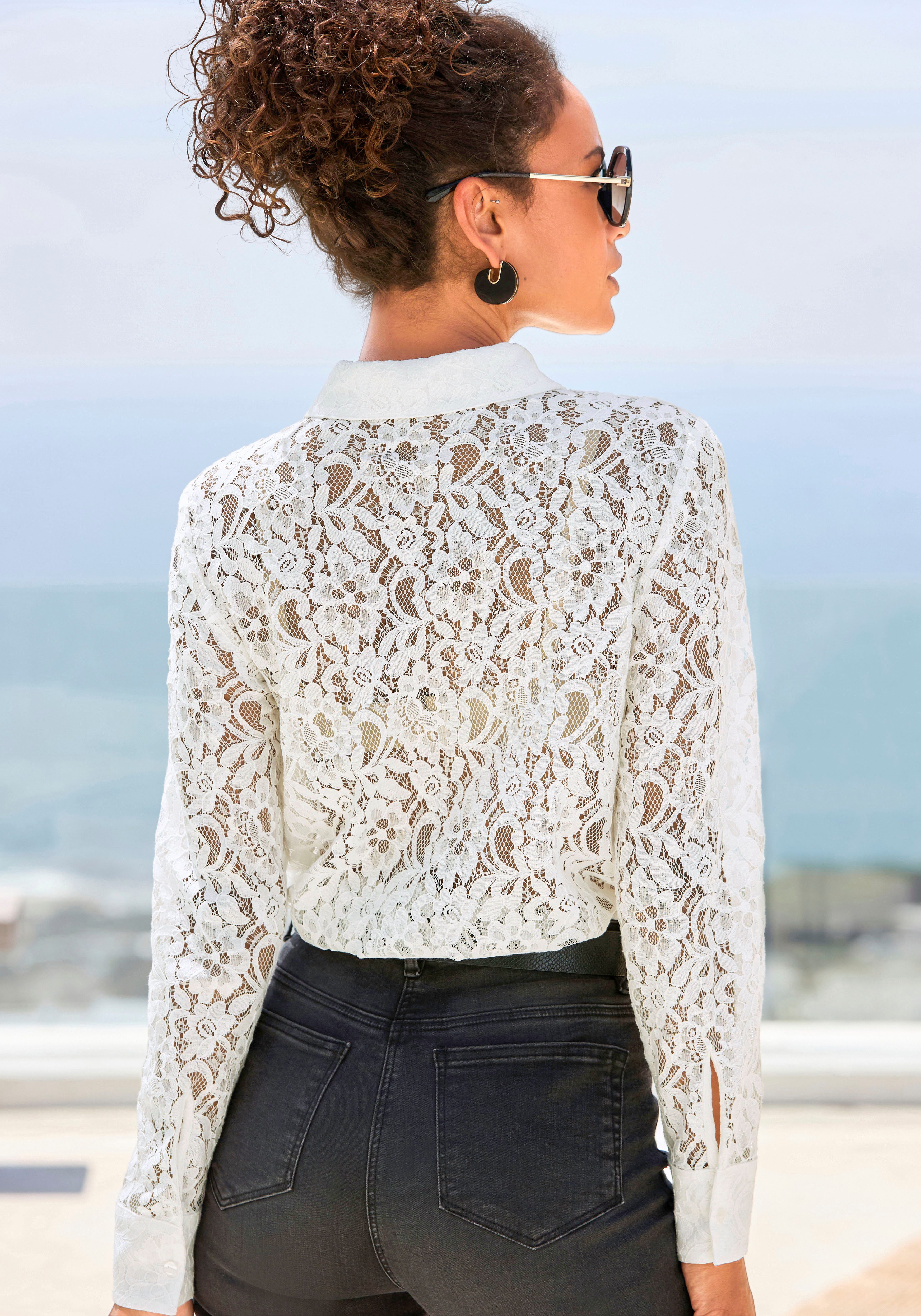 LASCANA Spitzenbluse mit Hemdblusenkragen, Spitzenbluse, transparente Bluse, festlich