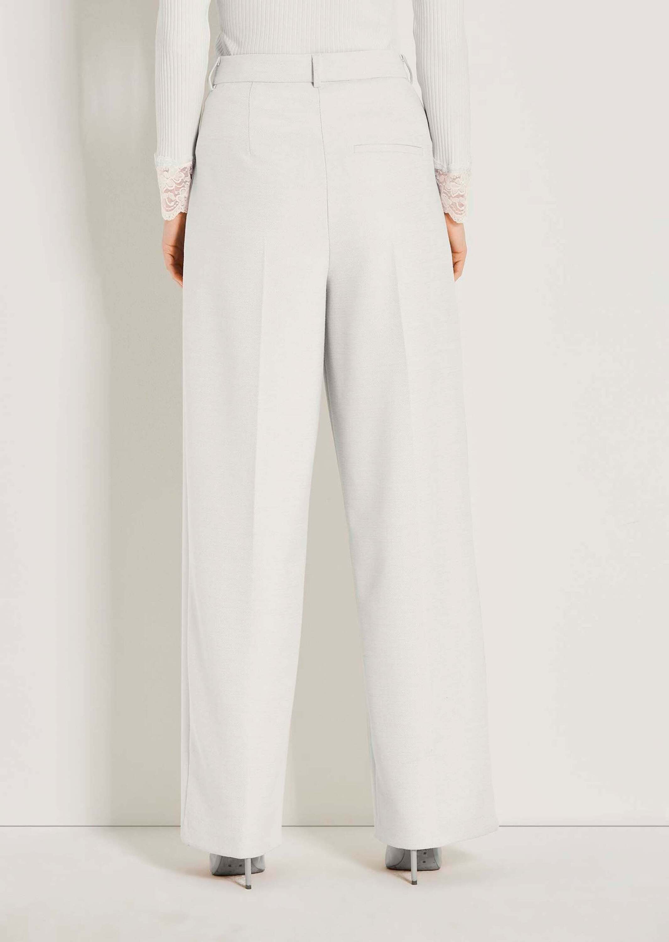 MADELEINE Bundfaltenhose Weite Bundfaltenhose mit Formbund Palazzohose mit lässiger Weite, Knopfverschluss, Gürtelschlaufen