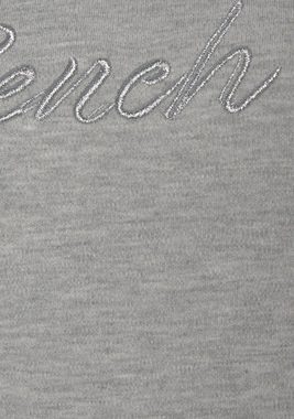 Bench. Loungewear Kapuzensweatshirt mit glänzender Logostickerei, Loungeanzug, Hoodie
