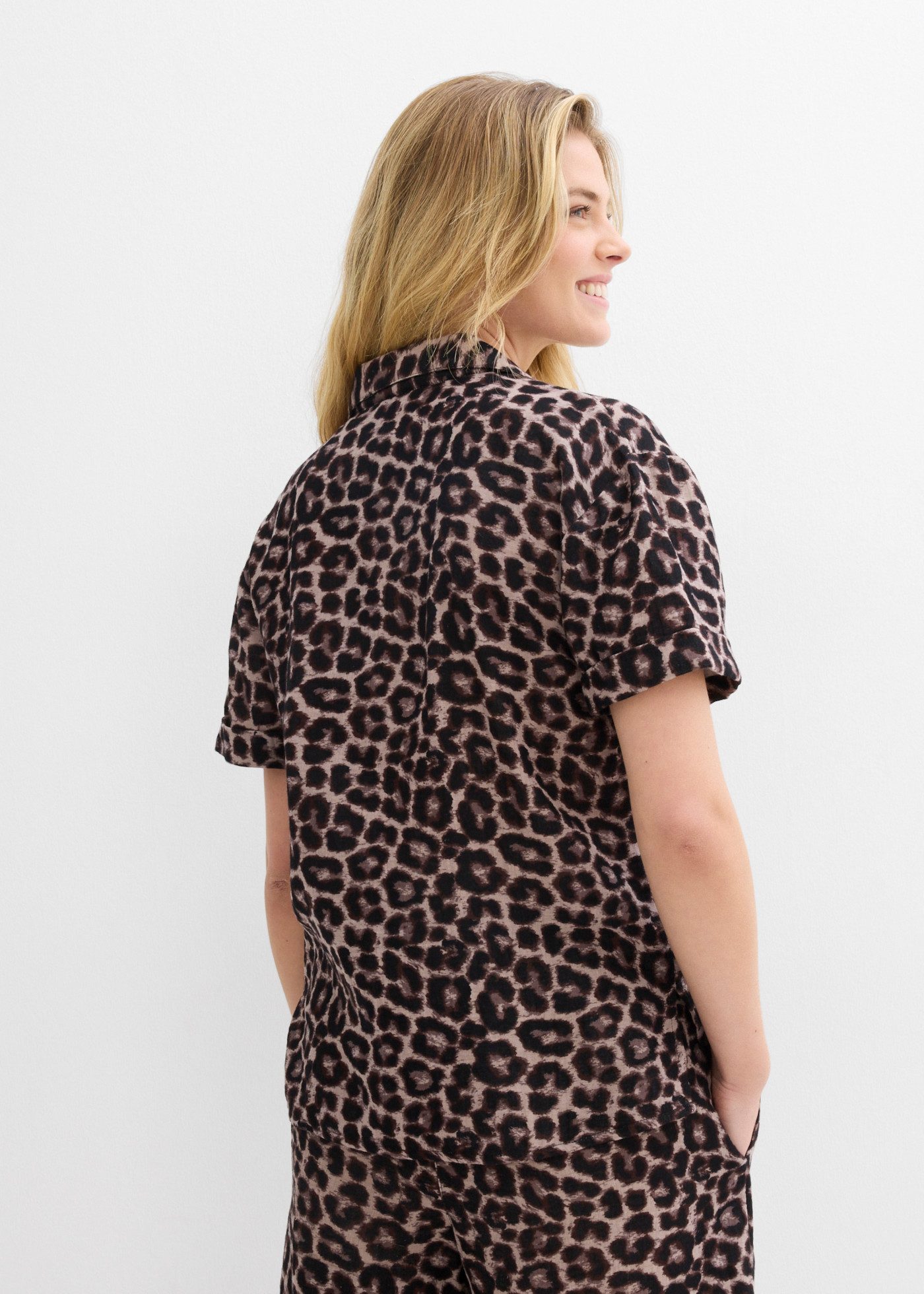 bonprix Shirtbluse weit geschnitten im Oversize-Look, aus reiner Baumwolle