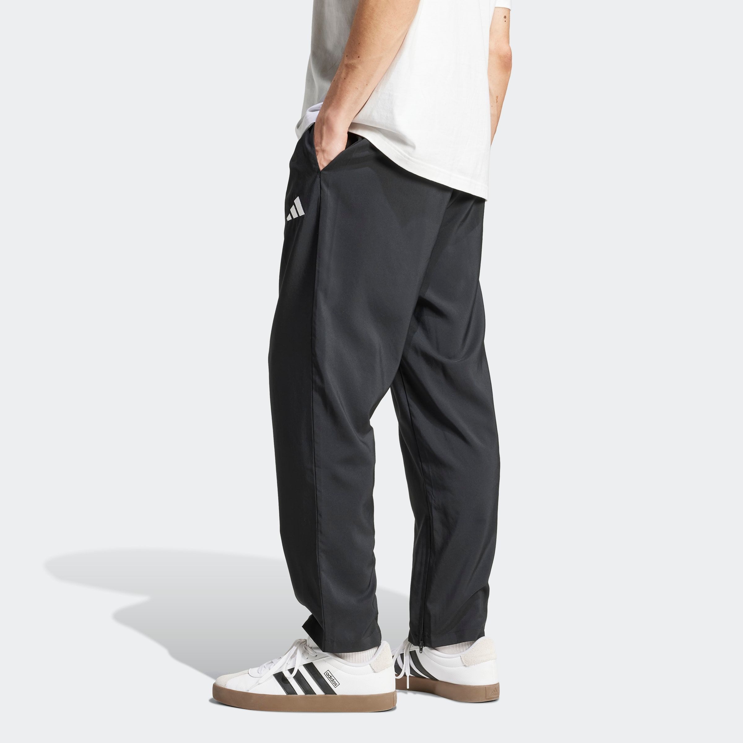 adidas Sportswear Sporthose ESSENTIALS SMALL LOGO OPEN-HEM STANFORD für vielseitige Aktivitäten im Alltag und beim Sport, aus Polyester