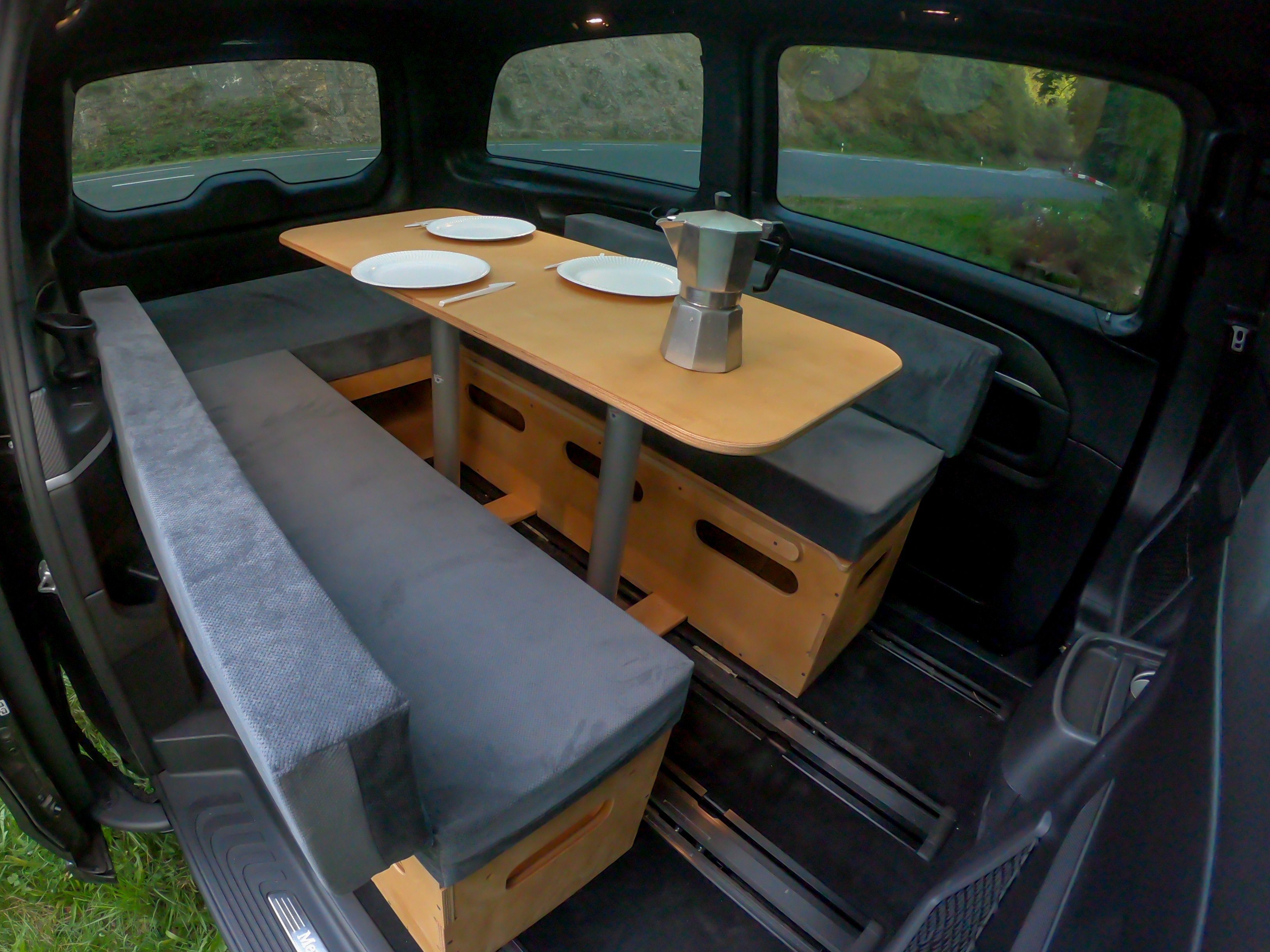 Mayaadi Home Campingliege MoonBox Campingbox Campingküche Bettfunktion Schlafsystem VW Van Kombi Naturholz