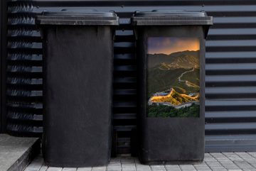 MuchoWow Wandsticker Sonnenuntergang an der Großen Mauer von China (1 St), Mülleimer-aufkleber, Mülltonne, Sticker, Container, Abfalbehälter