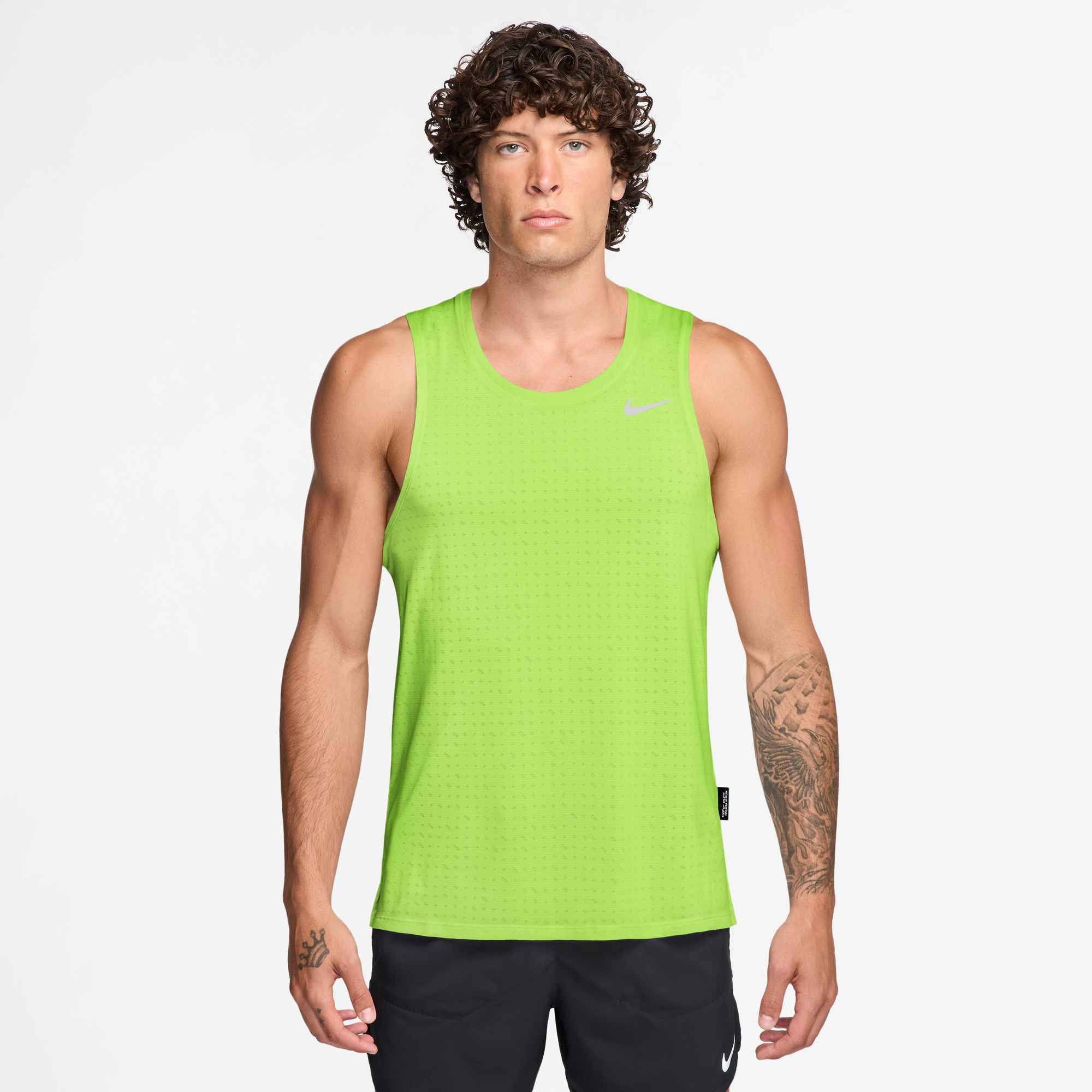 Nike Laufshirt M NK DF BREATHE MILER TANK für das Laufen entwickelt, mit Dri-FIT-Technologie, ärmelloses Design