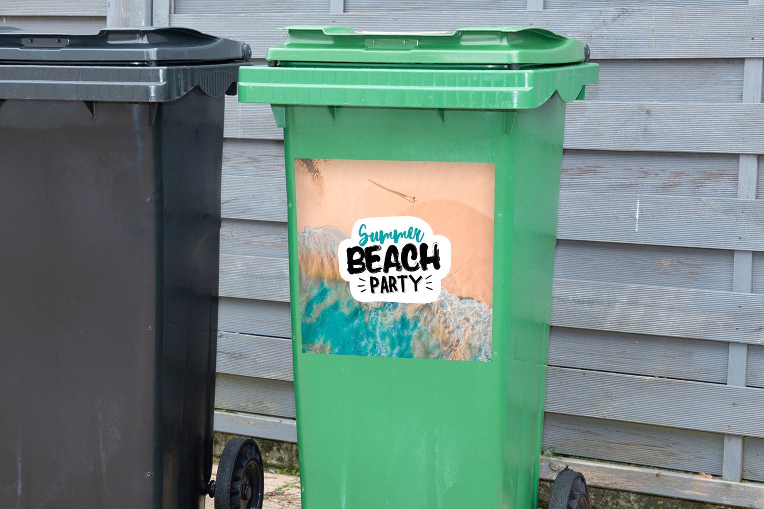 MuchoWow Wandsticker Sommer (1 Abfalbehälter Strand Sprichwörter Sticker, - - Mülltonne, Container, Meer St), Mülleimer-aufkleber, 