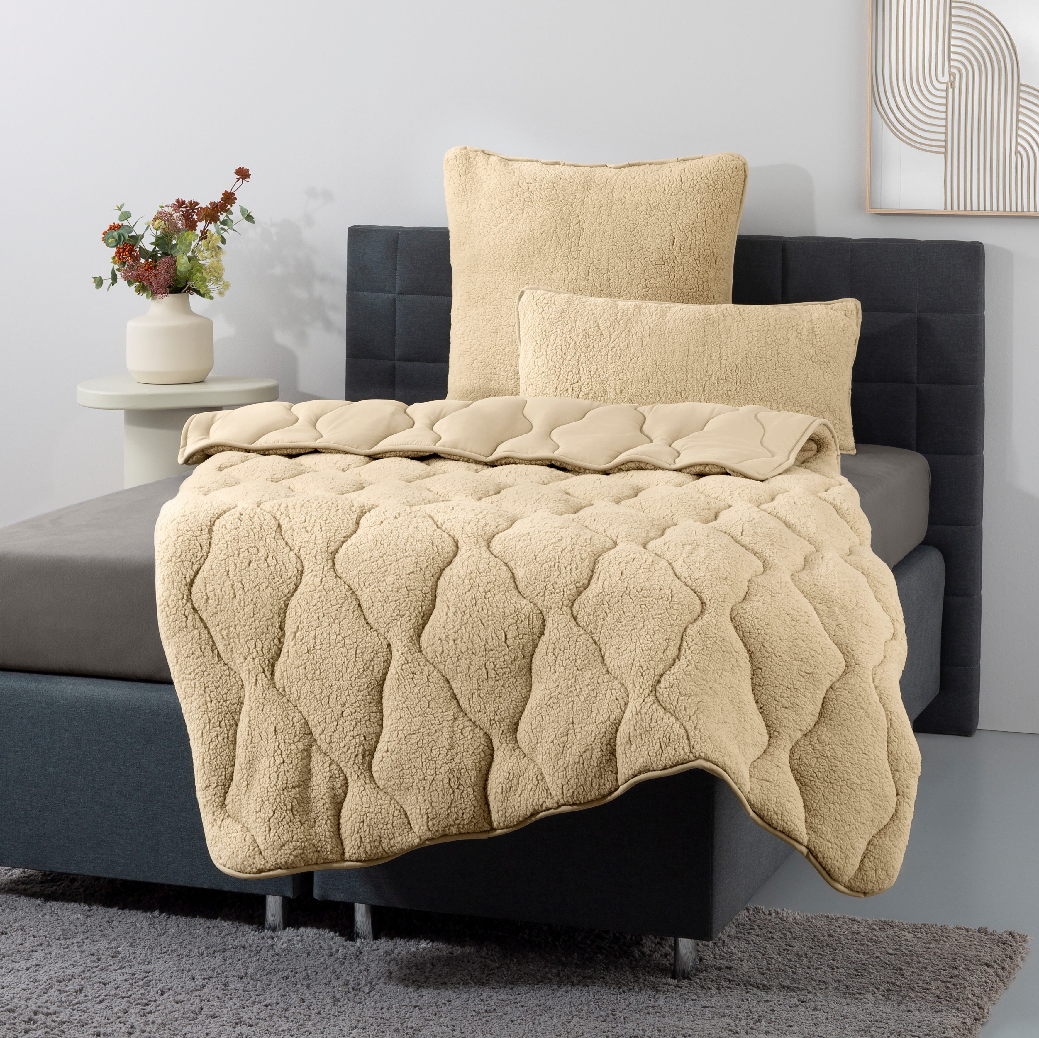 OTTO home Microfaserbettdecke Elvia, Teddy Plüsch Bettdecke, Warme Winter Uni Bettdecke