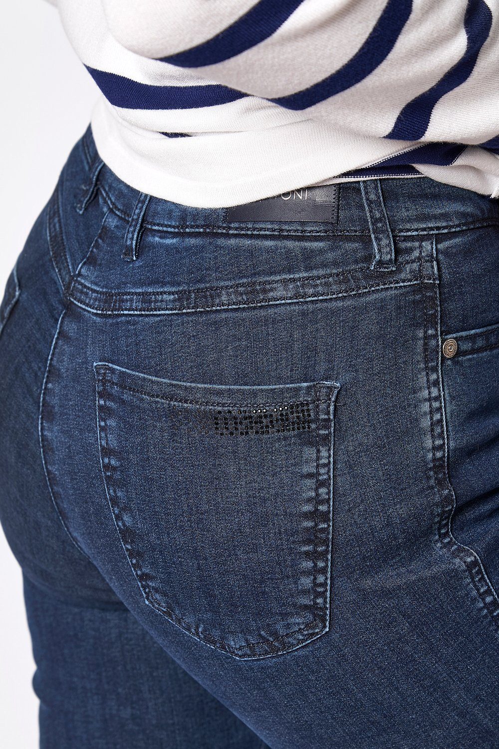 - 5-Pocket-Jeans mit loved dunkelblau TONI be 582 Leibhöhe hoher