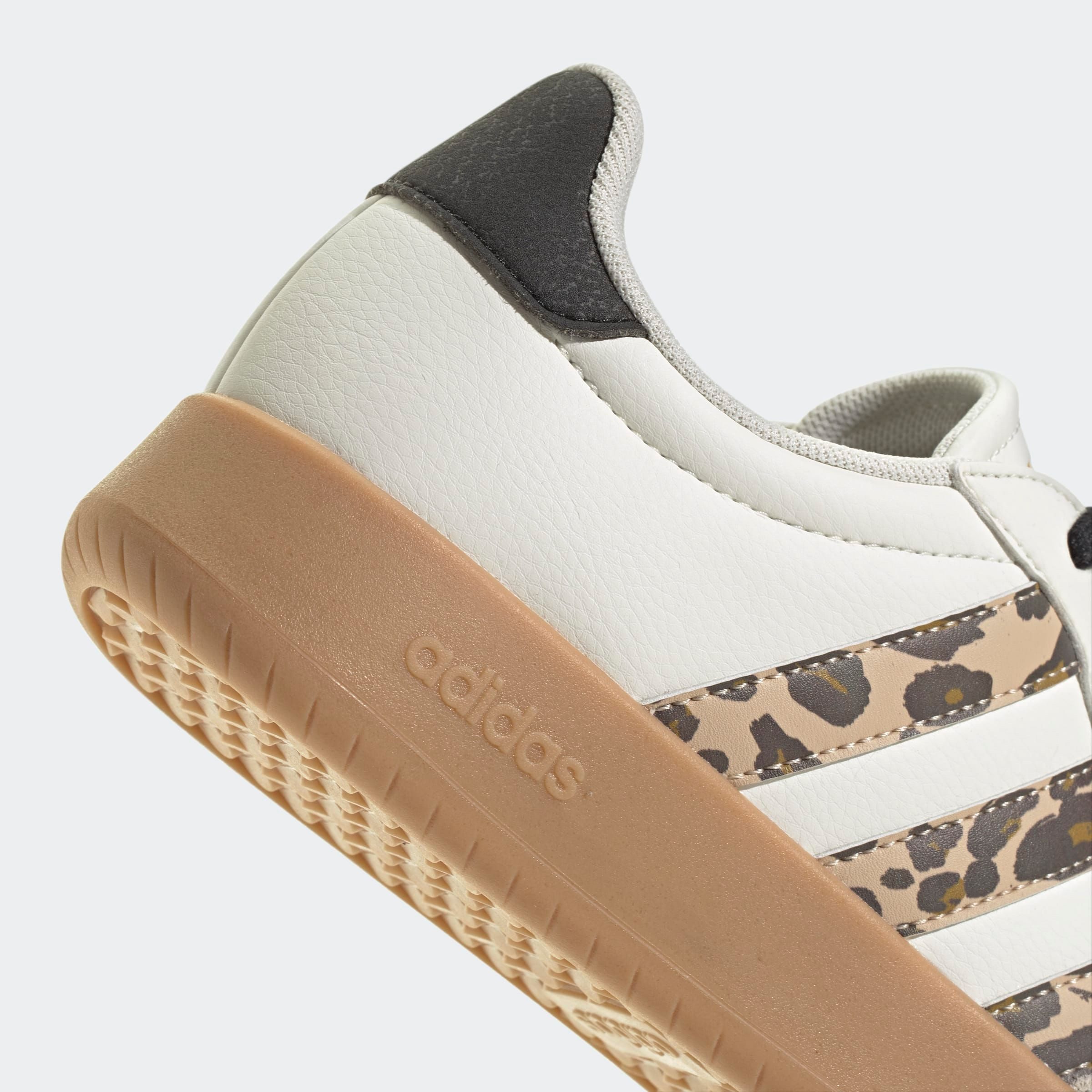 adidas Sportswear BARREDA Sneaker inspiriert vom Design des adidas handball spezial