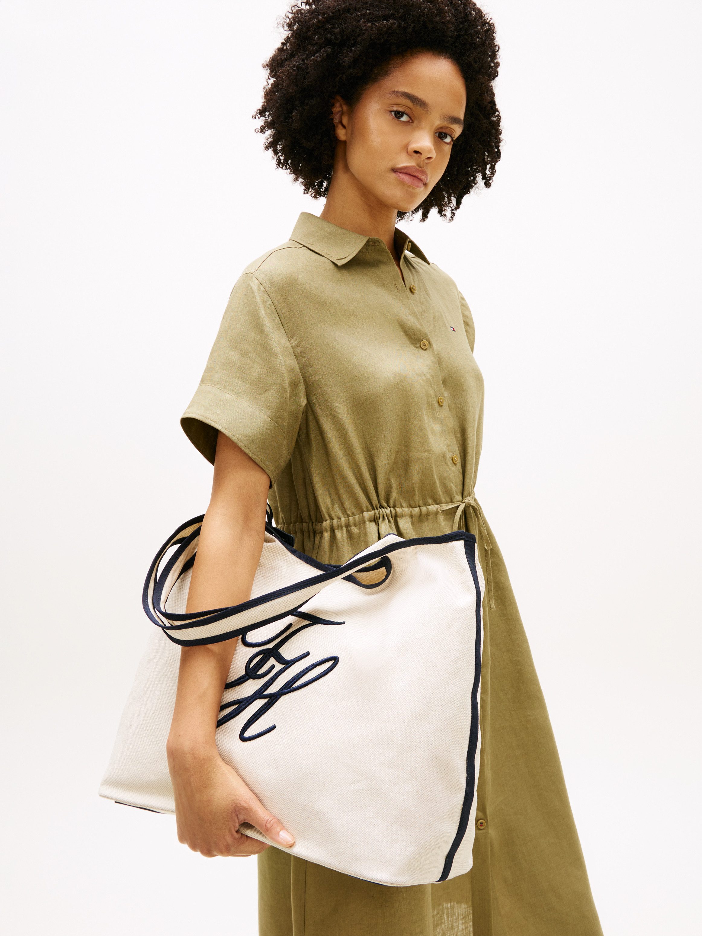 Tommy Hilfiger Tragetasche TH SUMMER TOTE CANVAS (Set, 2-tlg., Mit kleiner, abnehmbarer Tasche), Damen Schultertasche, Tragetasche, Shopper mit angehängter Innentasche