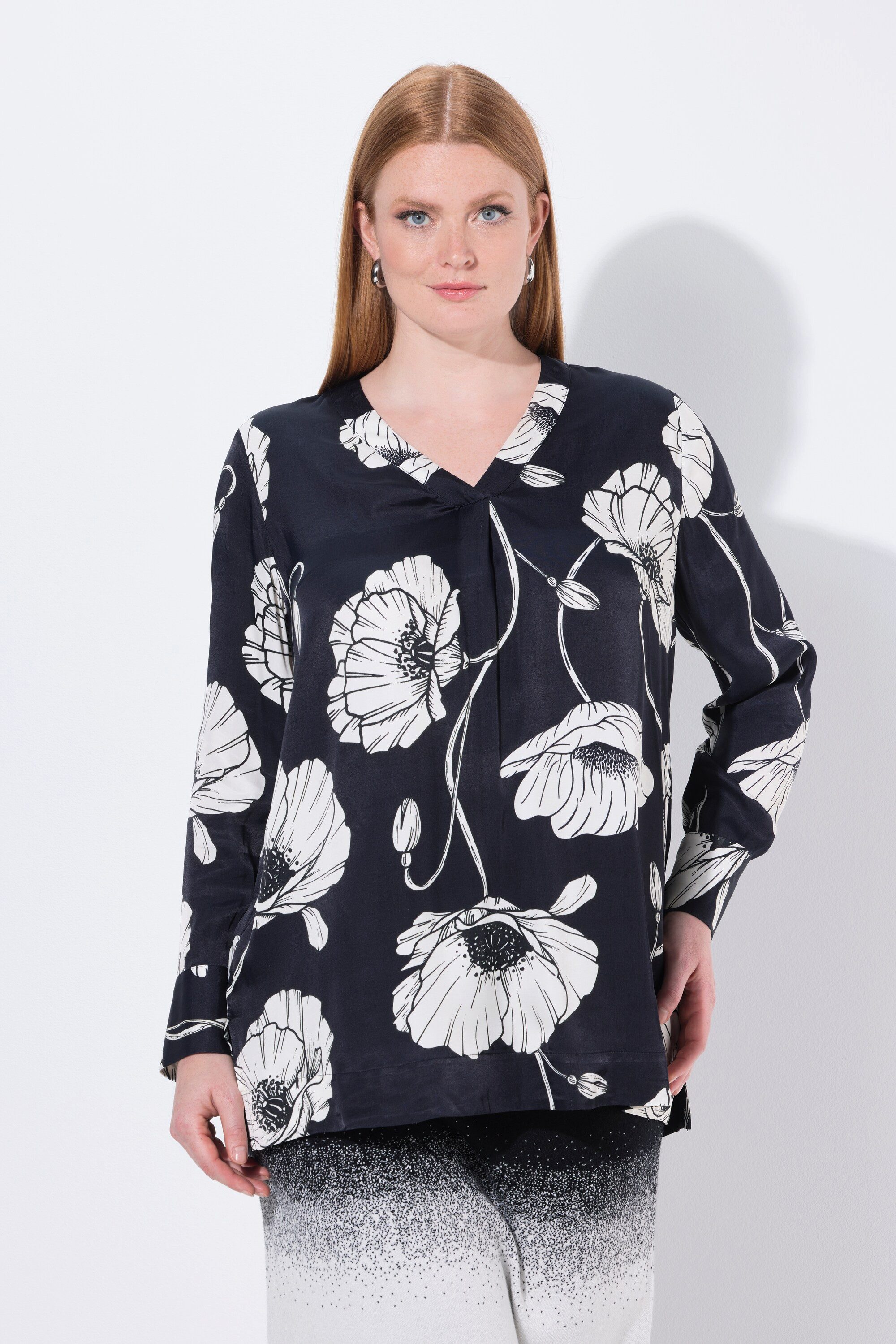 Druckbluse Satin-Tunika Blüten V-Ausschnitt Langarm