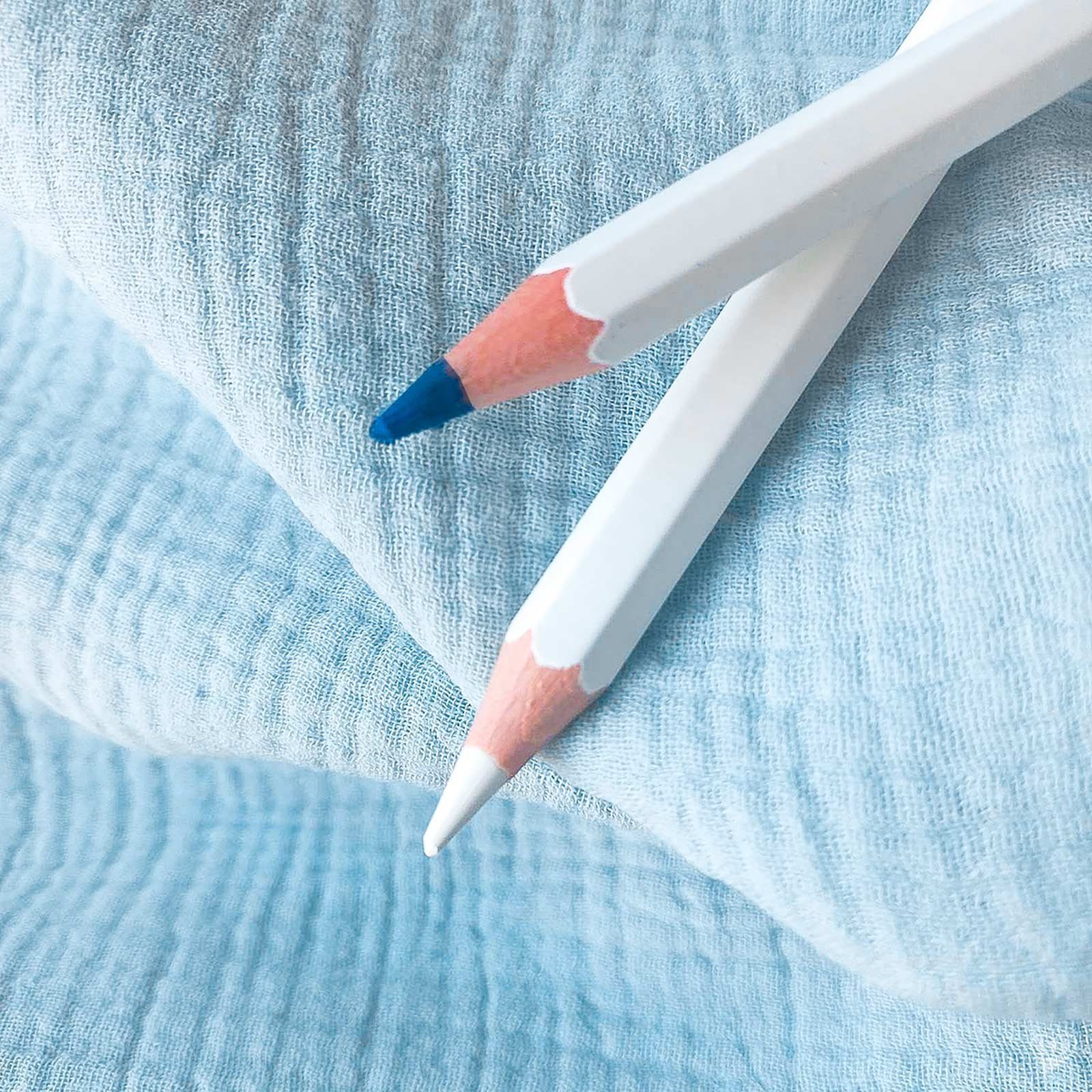 maDDma Textilmarker Kreidestift für Näharbeiten auswaschbar, Farbmix 2 Stück – Bild 3 von 3