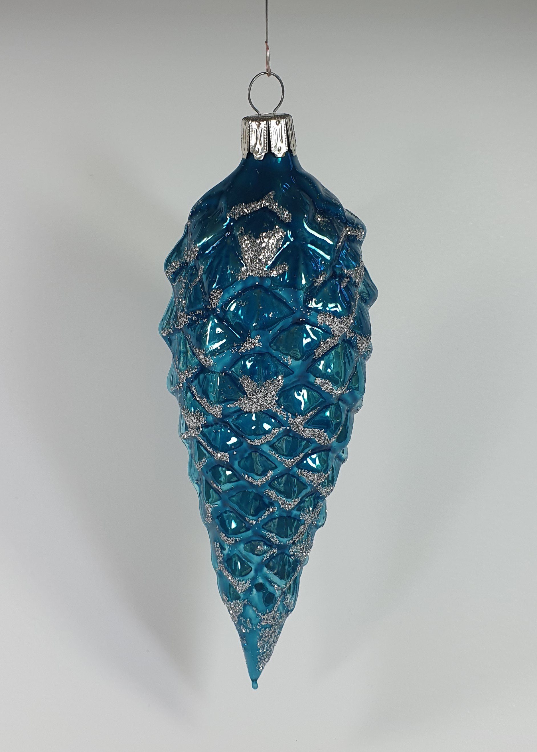 Nostalgie Christbaumschmuck Thüringen Christbaumschmuck Zapfen 6er Set mehrfarbig, Handarbeit, mundgeblasen. € 39,90, (€ 6,65 pro 1 Stk).