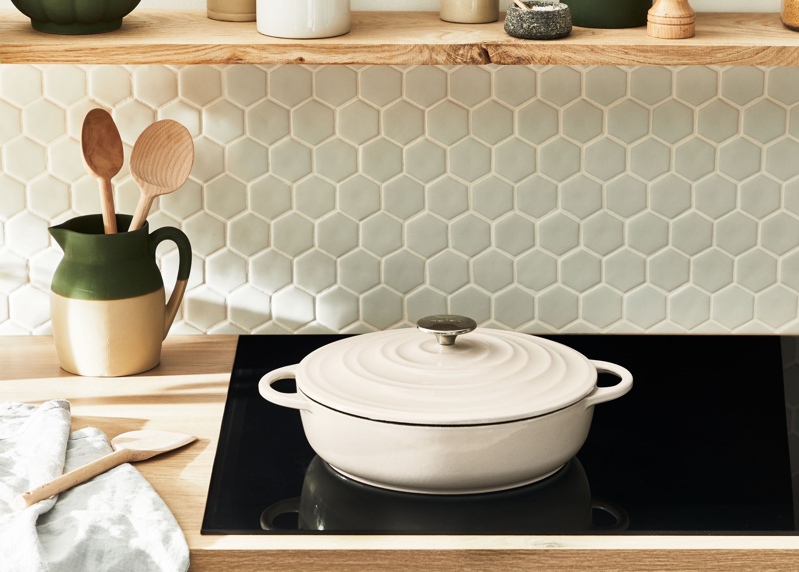 Tefal Servierpfanne LOV, Gusseisen, aus Gusseisen, mit Emaille-Beschichtung, mit Kondensationssystem