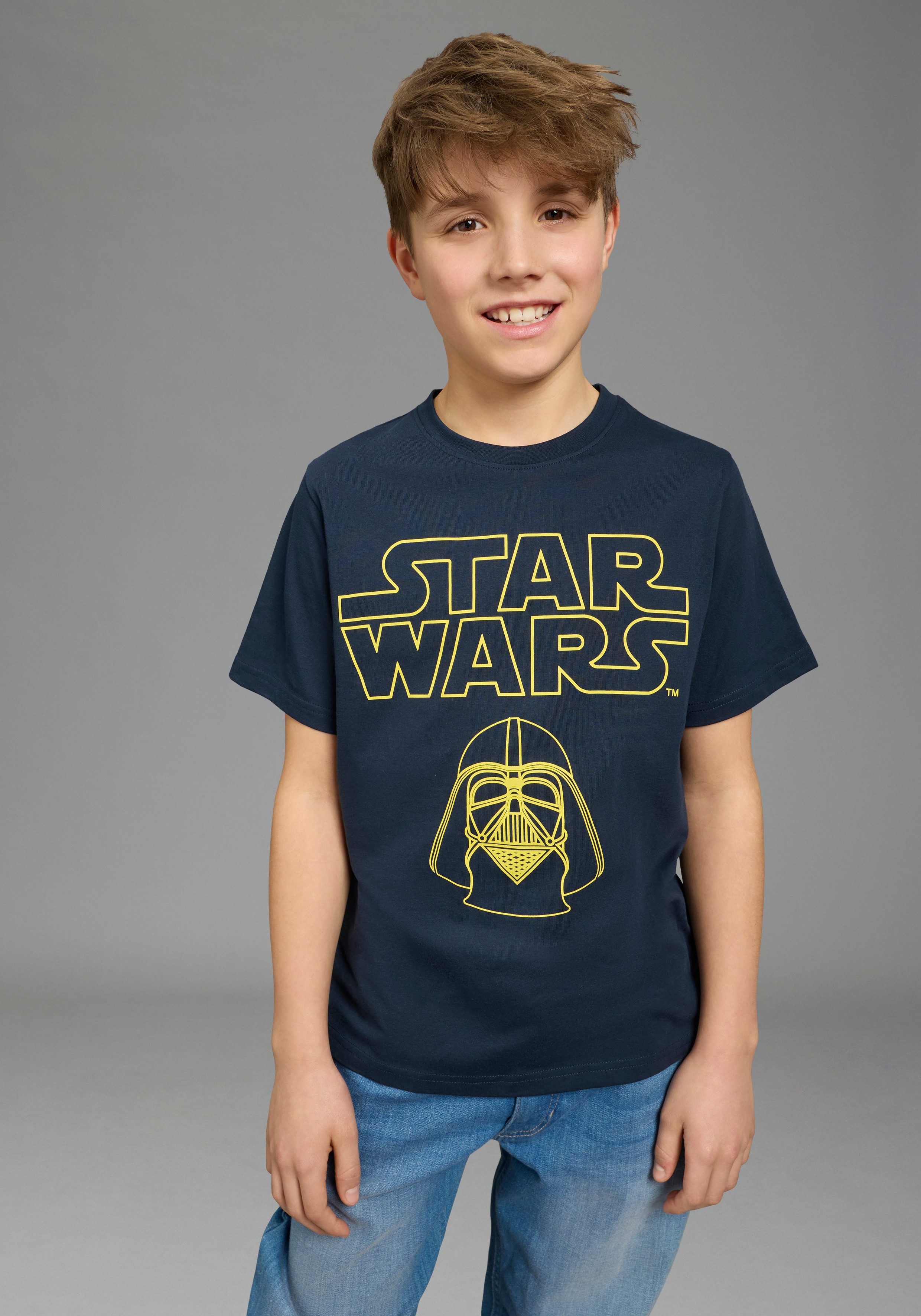 KIDSWORLD T-Shirt STAR WARS: DARTH VADER - Disney Shirt DARTH VADER Shirt. Kurzarm, mit modischem Druck, aus Baumwolle