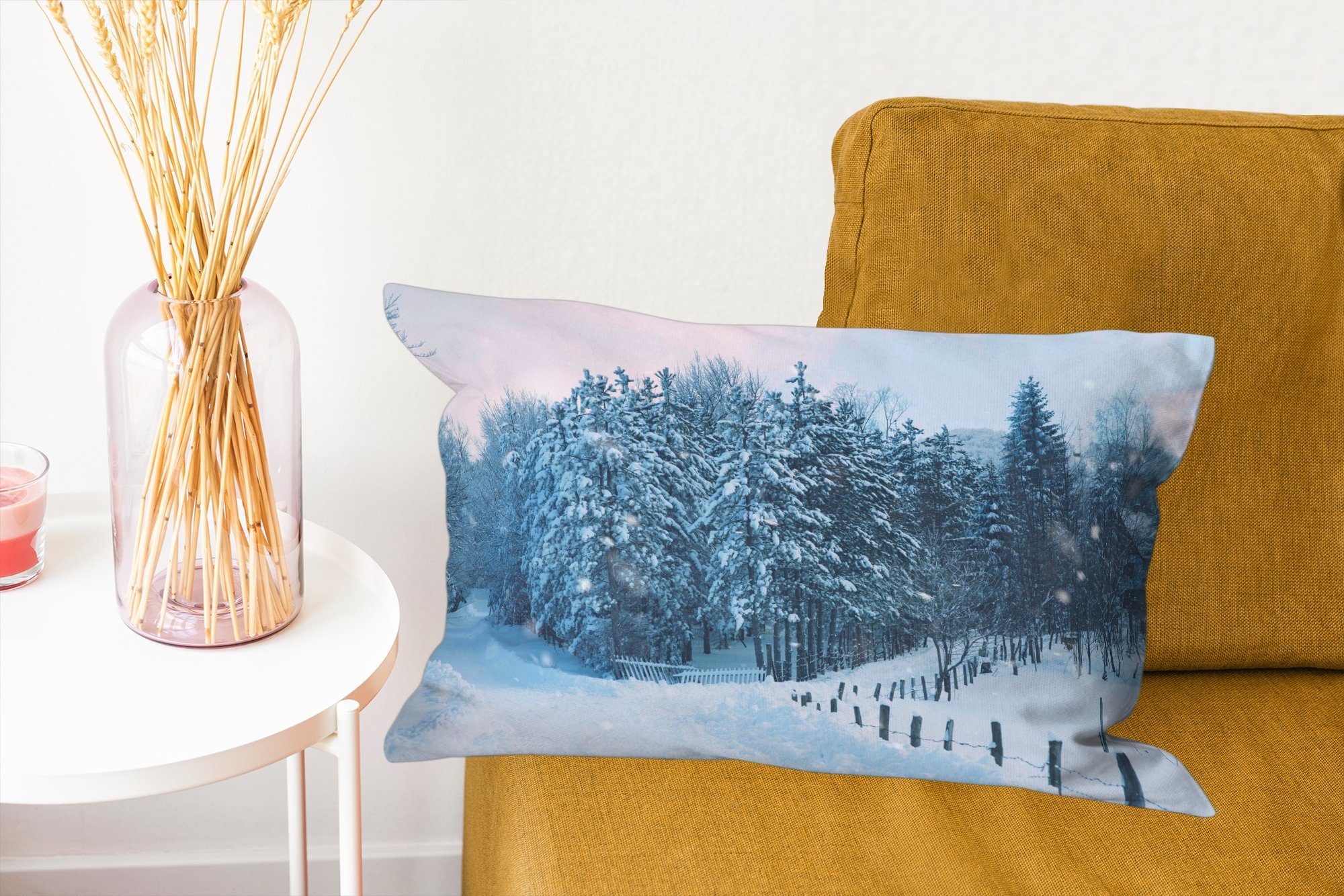 Zierkissen, Schlafzimmer Dekokissen Füllung, MuchoWow Winter, - Dekokissen Schnee - Wald Wohzimmer Dekoration, mit