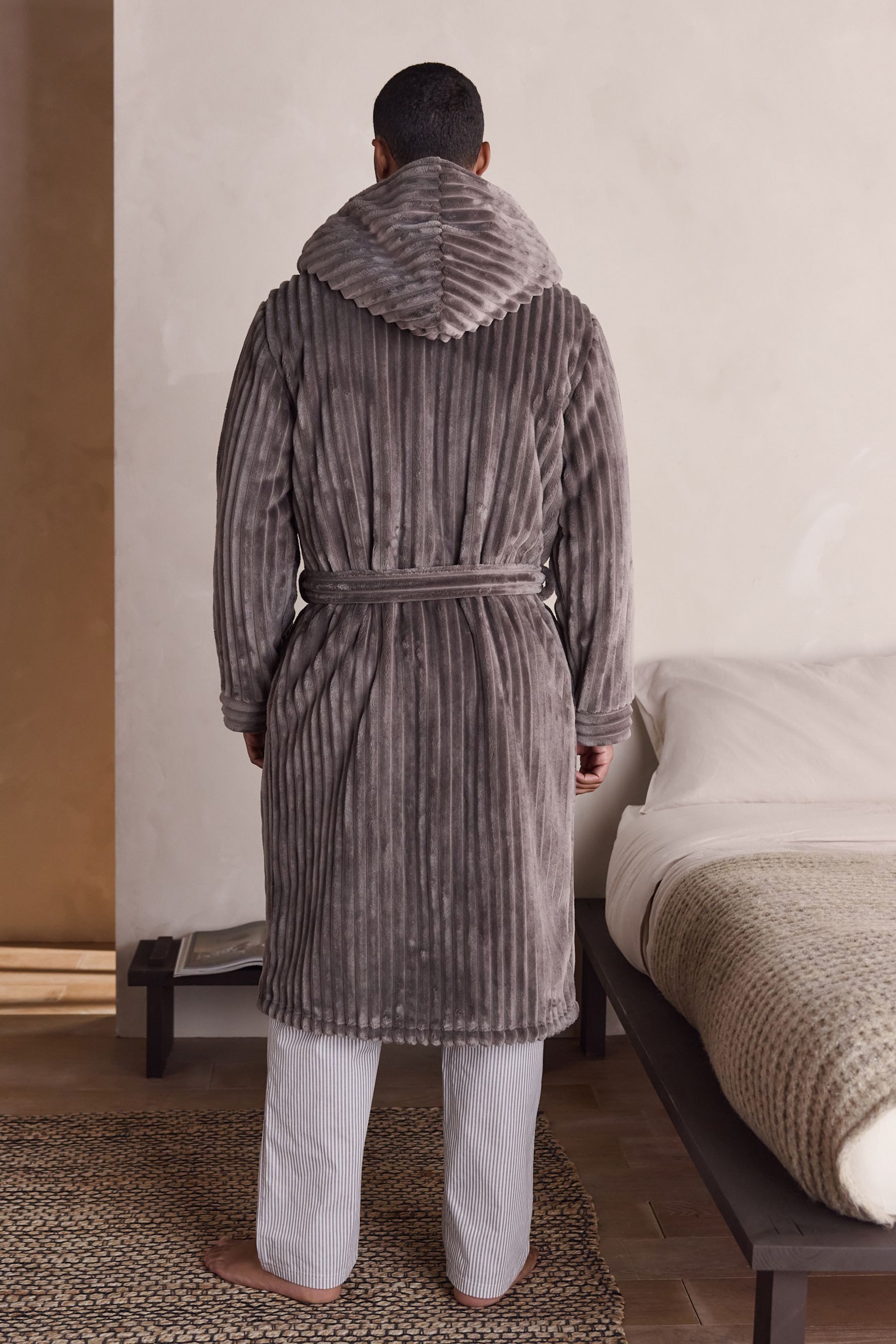 Next Herrenbademantel Morgenmantel mit gerippter Struktur, Polyester (recyc günstig online kaufen