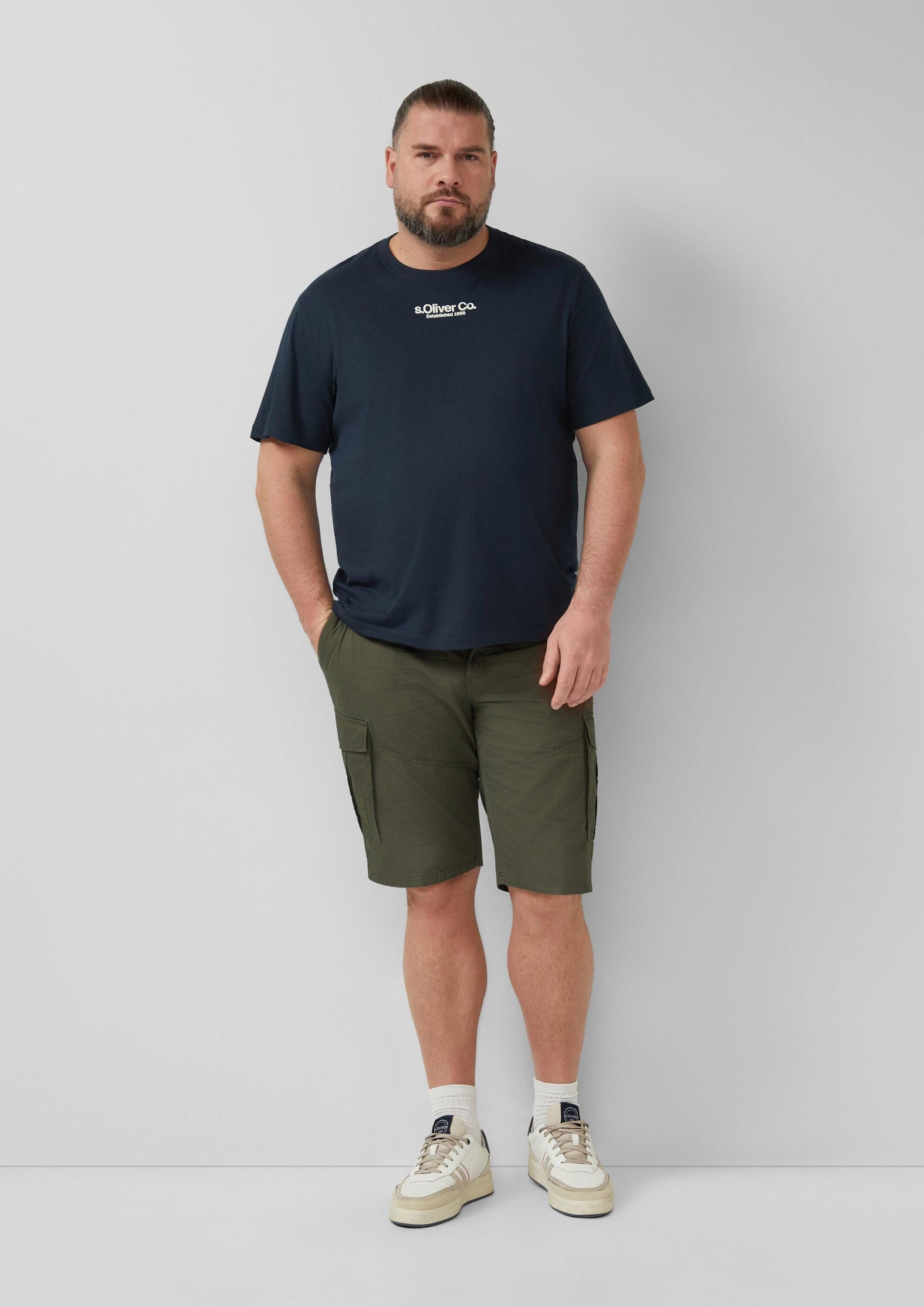 s.Oliver Shorts Hose FILE File: Cargo-Shorts mit Logo-Details