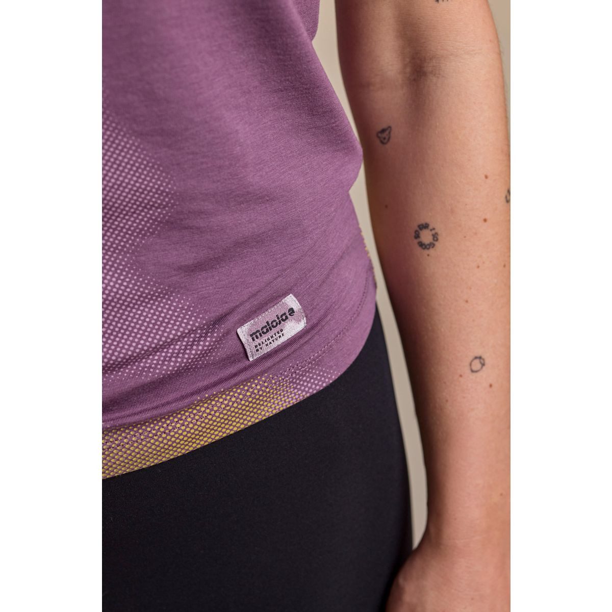 Maloja Tanktop LakshmiM. Enganliegendes Yoga Tank mit Rückendetails. Atmungsaktives Material