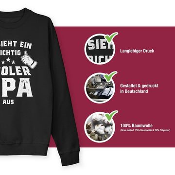 Shirtracer Sweatshirt So sieht ein richtig cooler Opa aus (1-tlg) Opa Geschenke