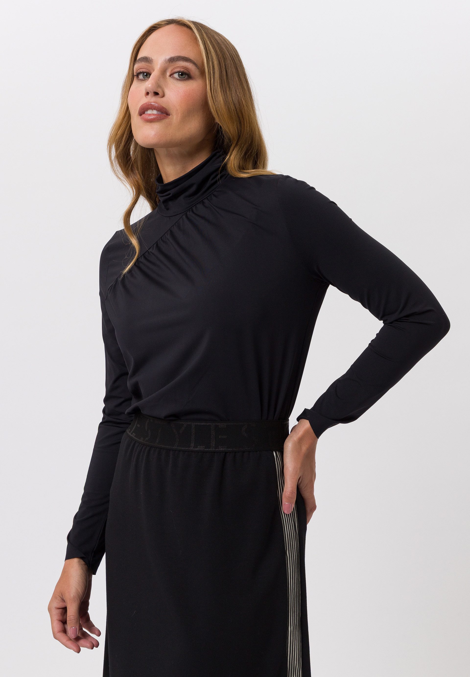 TUZZI Langarmshirt mit Raffdetail am Hals