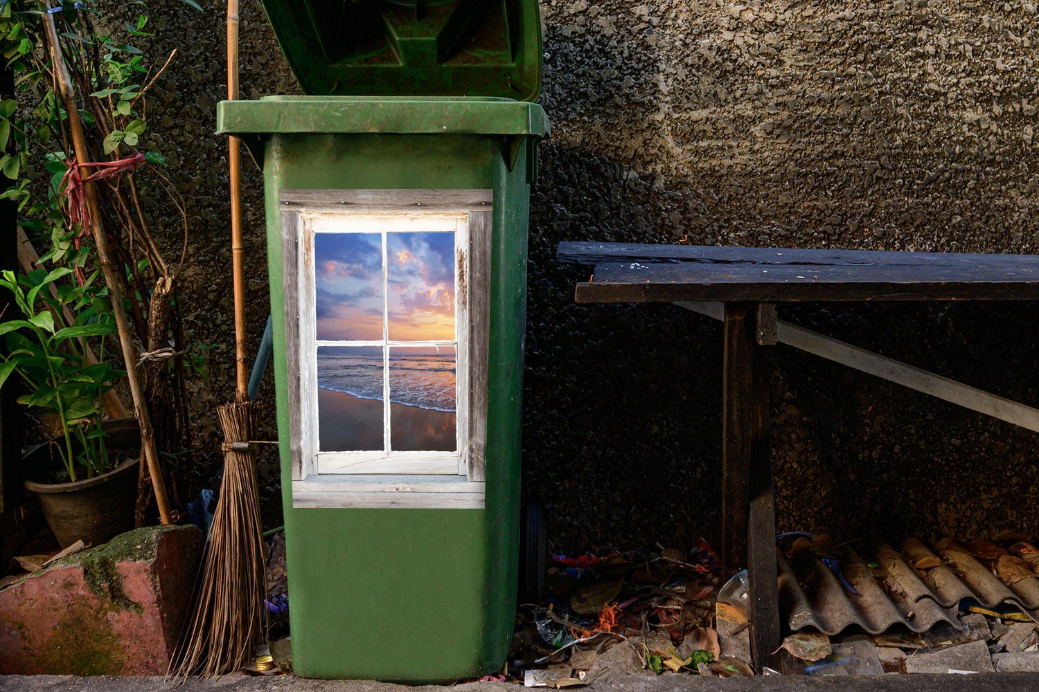 MuchoWow Wandsticker Aussicht - Mülltonne, Sticker, Container, - Mülleimer-aufkleber, Strand Meer Abfalbehälter St), (1