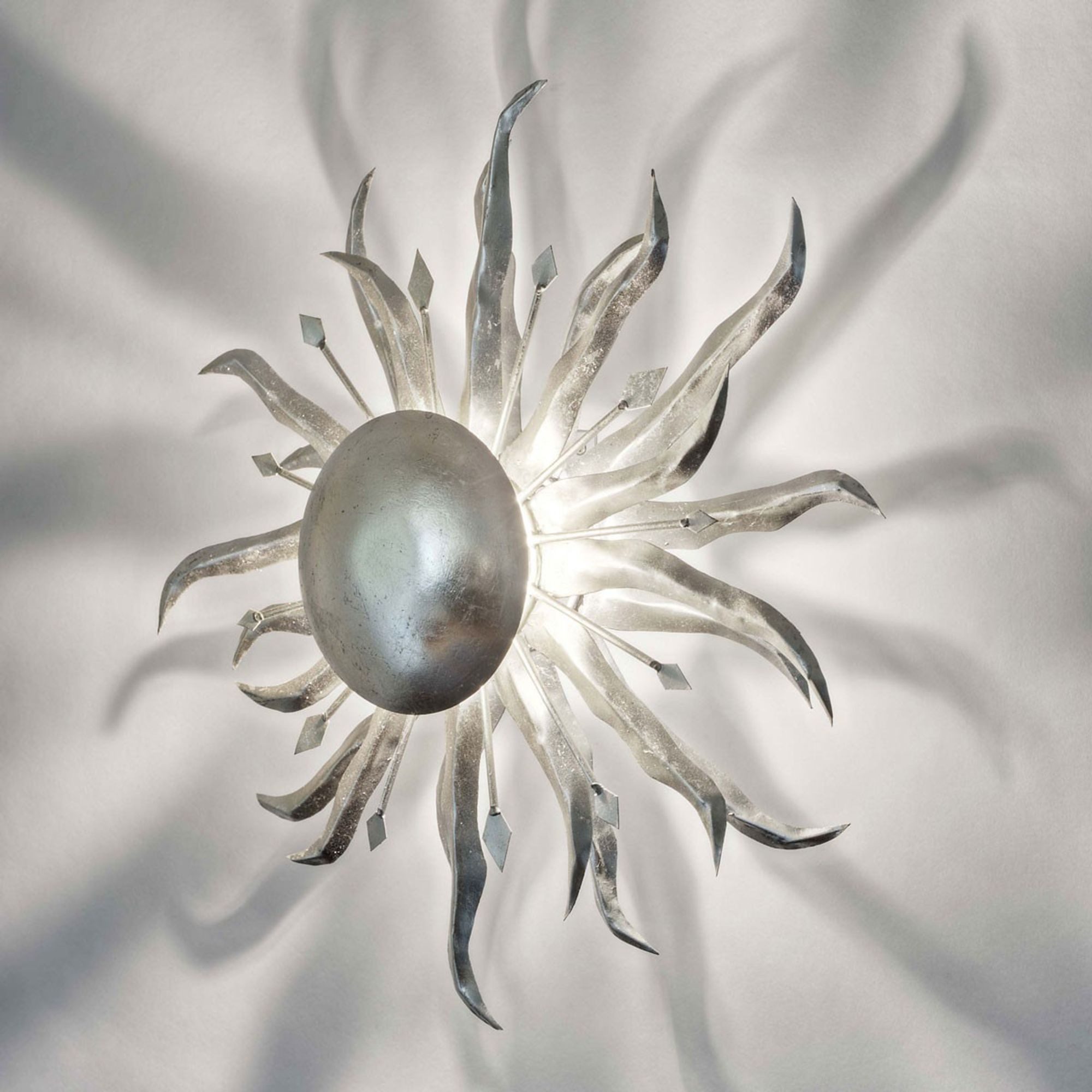 Holländer Wandleuchte Sonne Piccola Eisen Silber
