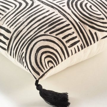 Macosa Home Dekokissen Kissen 45 x 45 cm Beige Schwarz Muster Boho Quasten Baumwolle, Quadratisch mit Reißverschluss