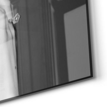 DEQORI Glasbild 'Junge Frau im Retro-Stil', 'Junge Frau im Retro-Stil', Glas Wandbild Bild schwebend modern