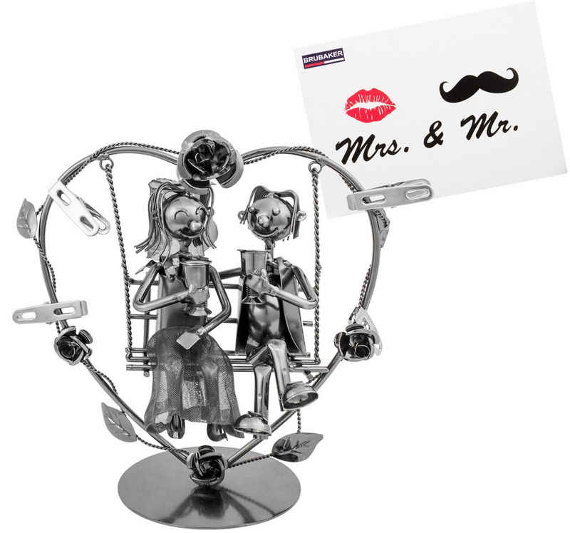 BRUBAKER Dekofigur Hochzeitsgeschenk Brautpaar auf Schaukel mit Herz (1 St., mit Glückwunschkarte), kunstvolles Geldklammer aus Metall