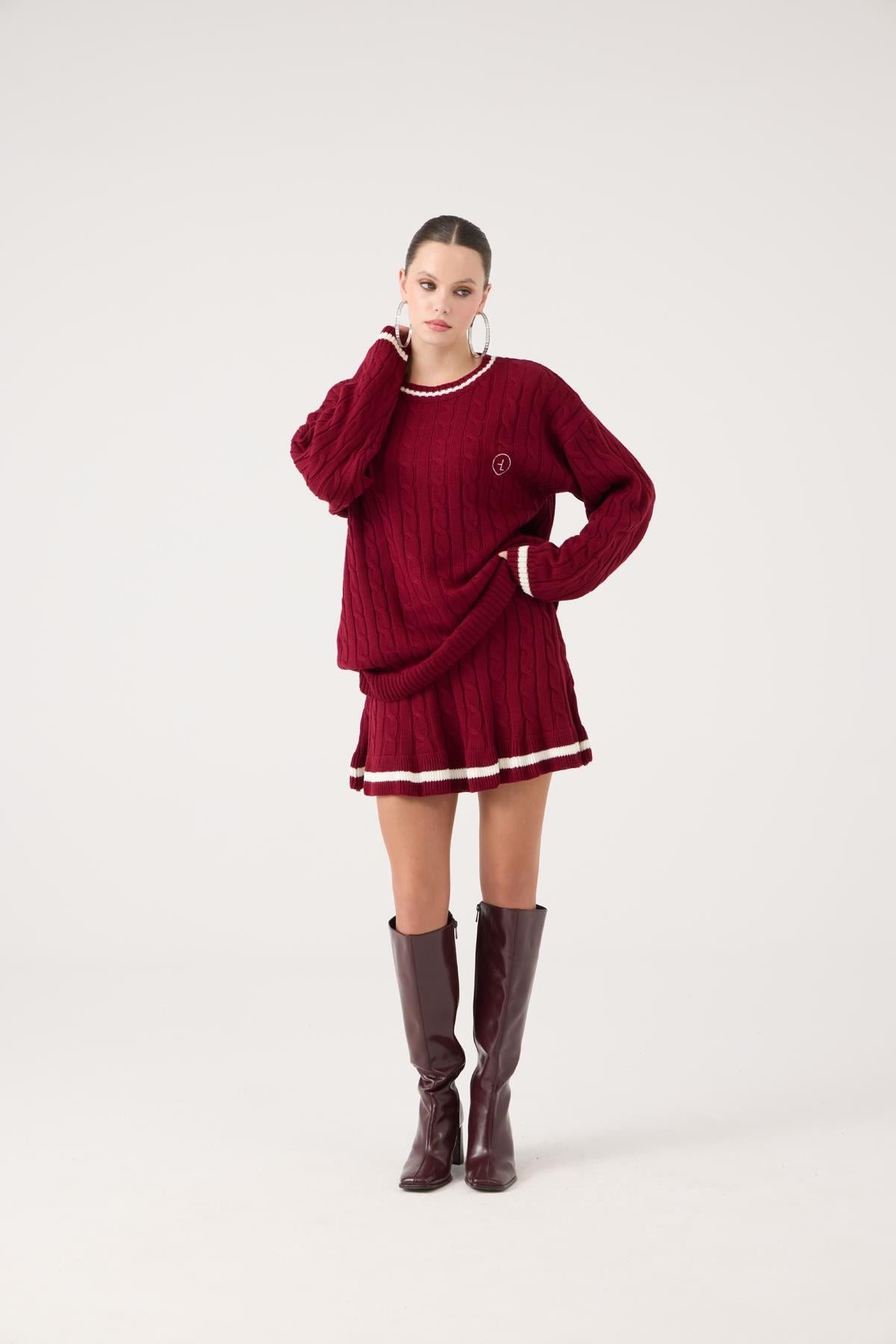 HOLLY LOLLY Longpullunder Logo Strickmuster Oversized Pullover