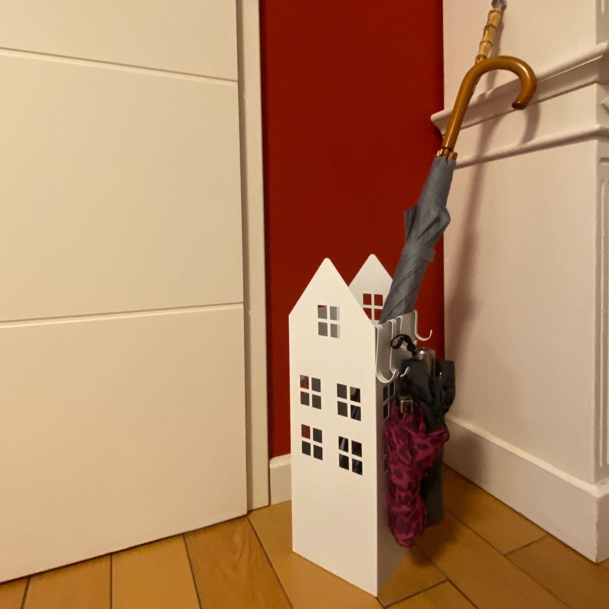 UNUS HOME Schirmständer mit Abtropfschale, Häuser-Dekor günstig online kaufen