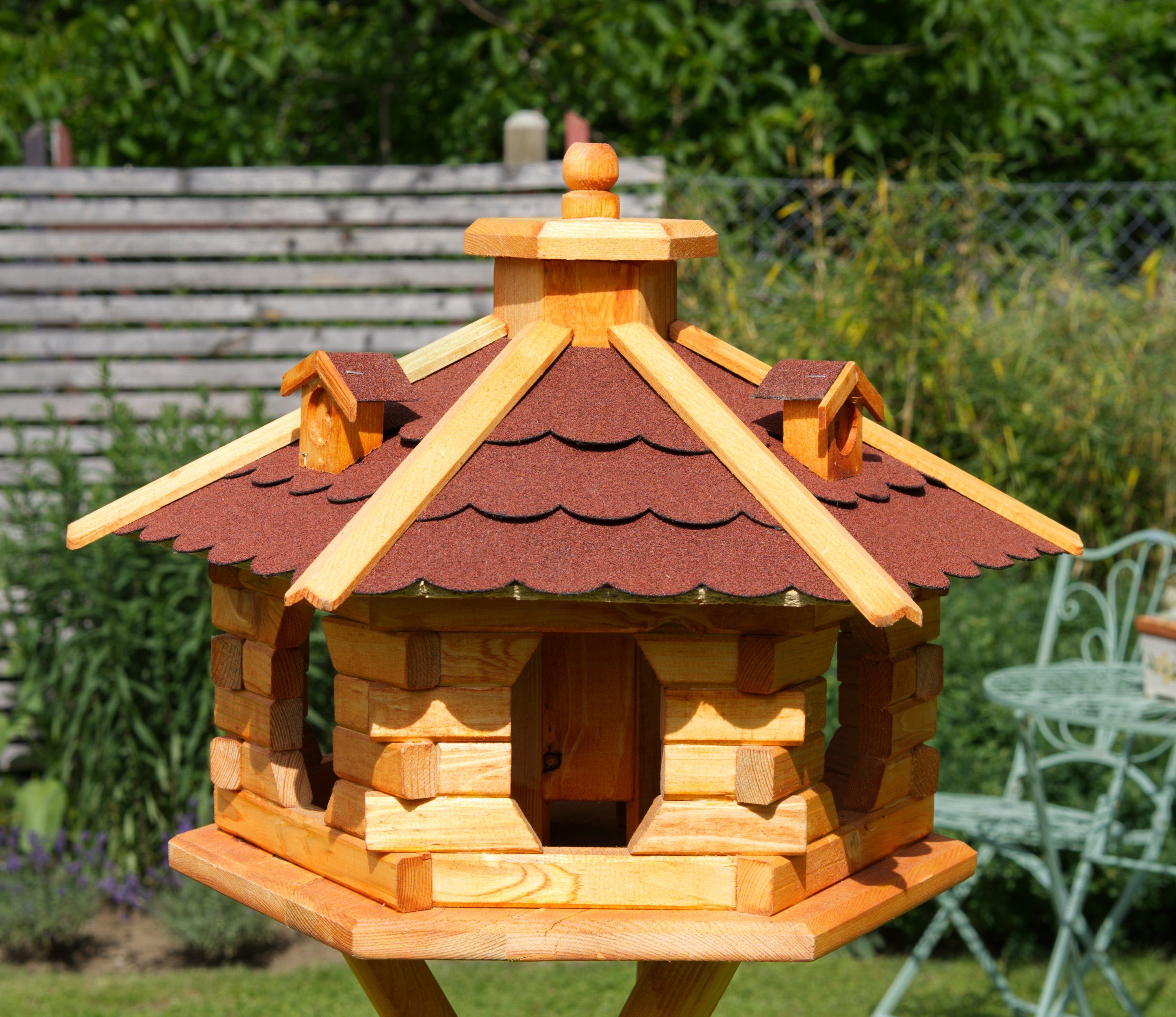 Vogelhaus V 16 L-XXL wahlweise mit Ständer, Solarbeleuchtung in versch. Farben