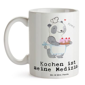Mr. & Mrs. Panda Tasse Bär Kochen - Weiß - Geschenk, Hobbykoch, Hobbyköchin, Dankeschön, Tee, Keramik, Langlebige Designs