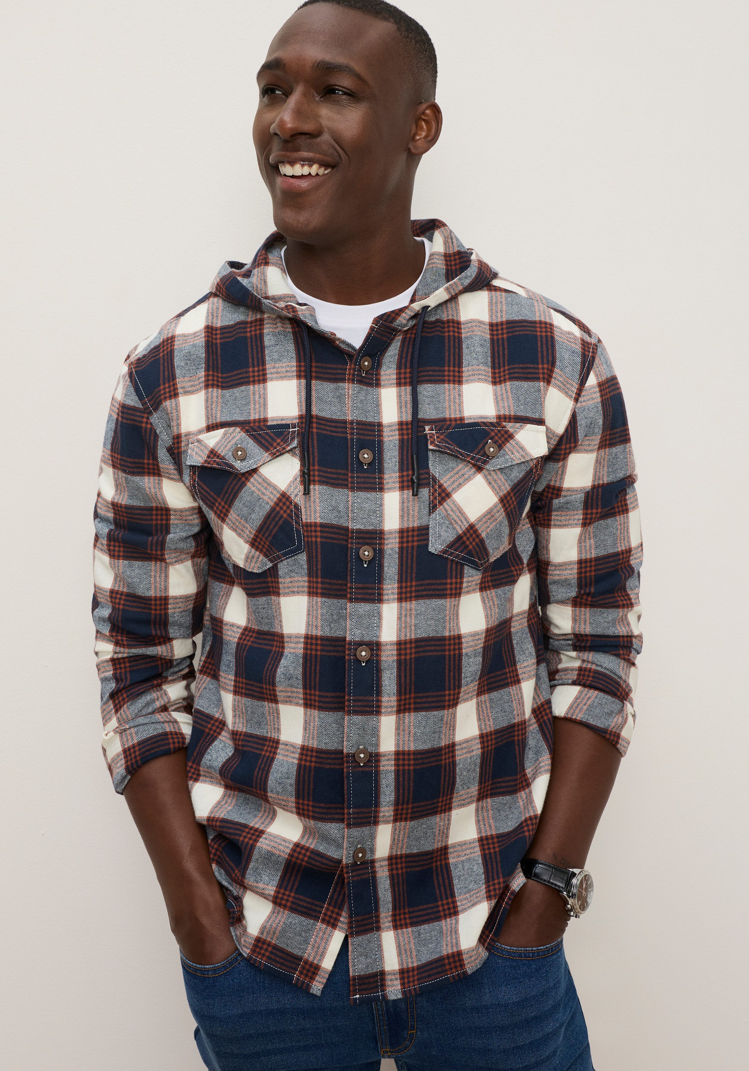KangaROOS Kapuzenhemd mit bequemer Passform, aus Flanell. € 59,99, (€ 59,99 pro 1 Stk).