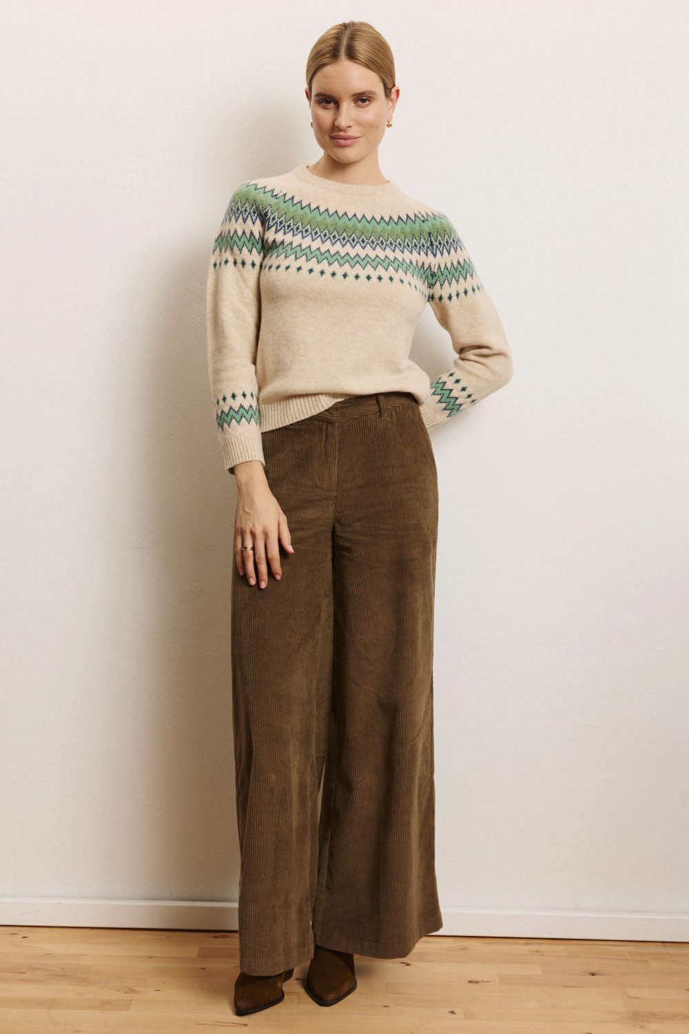 Tranquillo Cordhose Damen Paolaa GOTS-Bio-Baumwolle Mid-Waist extra weites Bein unifarben Hose mit weichem Baummwollcord für lässige, zugleich feminine Looks