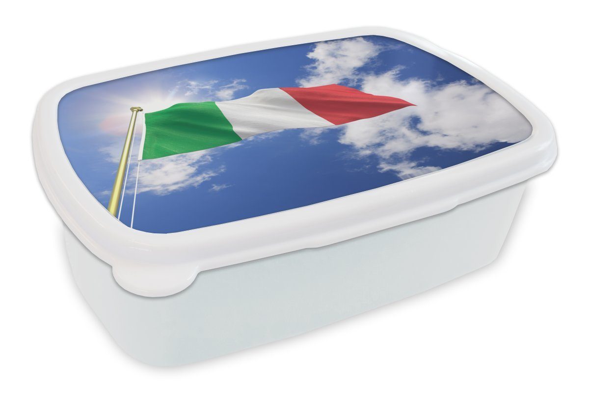 MuchoWow Lunchbox Die Flagge Italiens weht am Himmel, Kunststoff, (2-tlg), Brotbox für Kinder und Erwachsene, Brotdose, für Jungs und Mädchen weiß