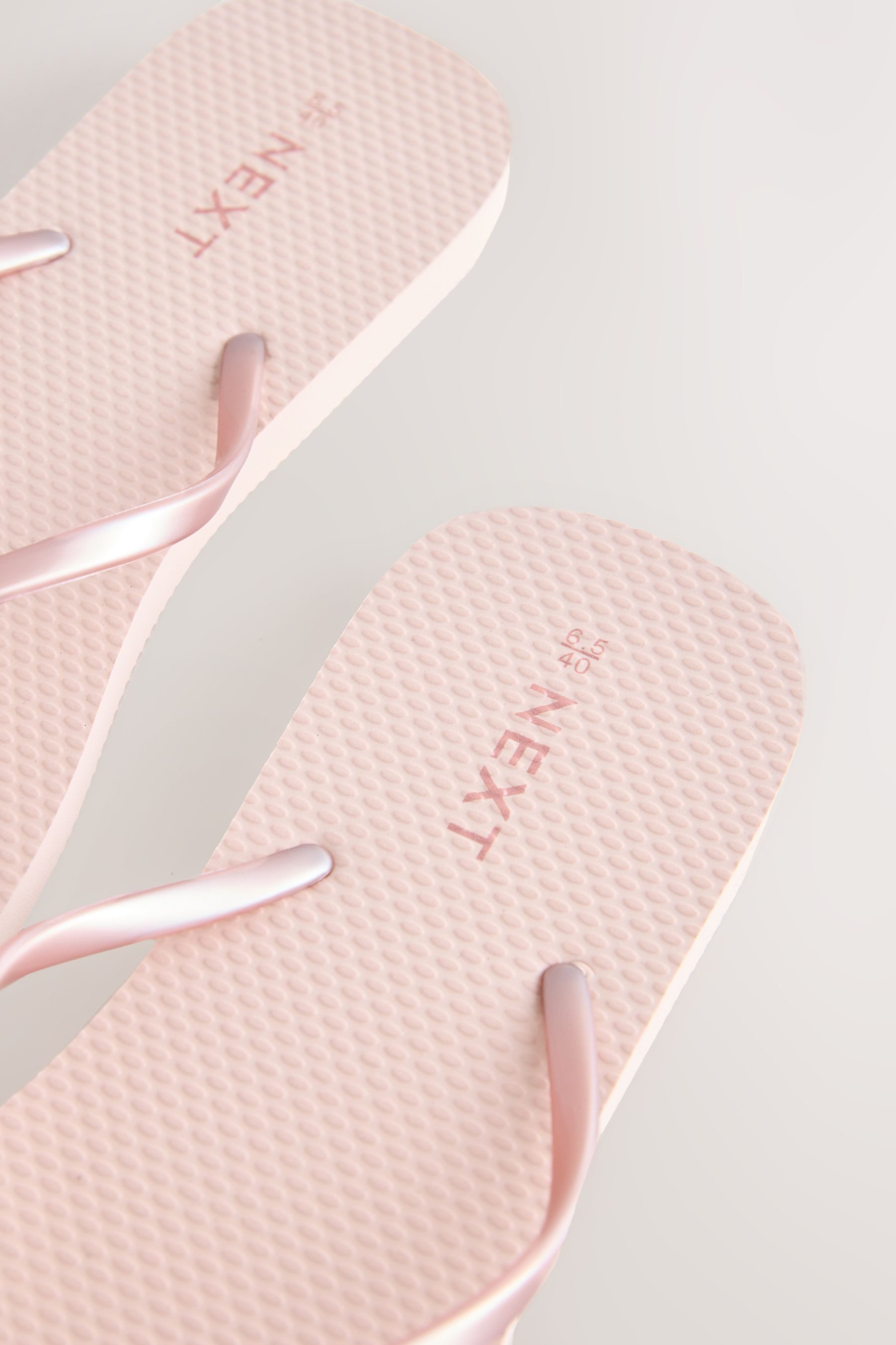 Next Zehentrenner mit eckiger Zehenpartie Zehentrenner (1-tlg)