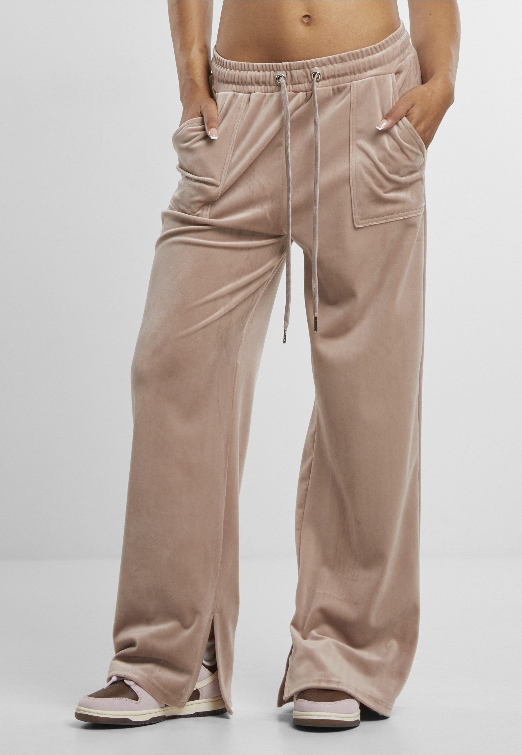 URBAN CLASSICS Jogginghose Urban Classics Ladies Velvet Sweatpants (1-tlg)