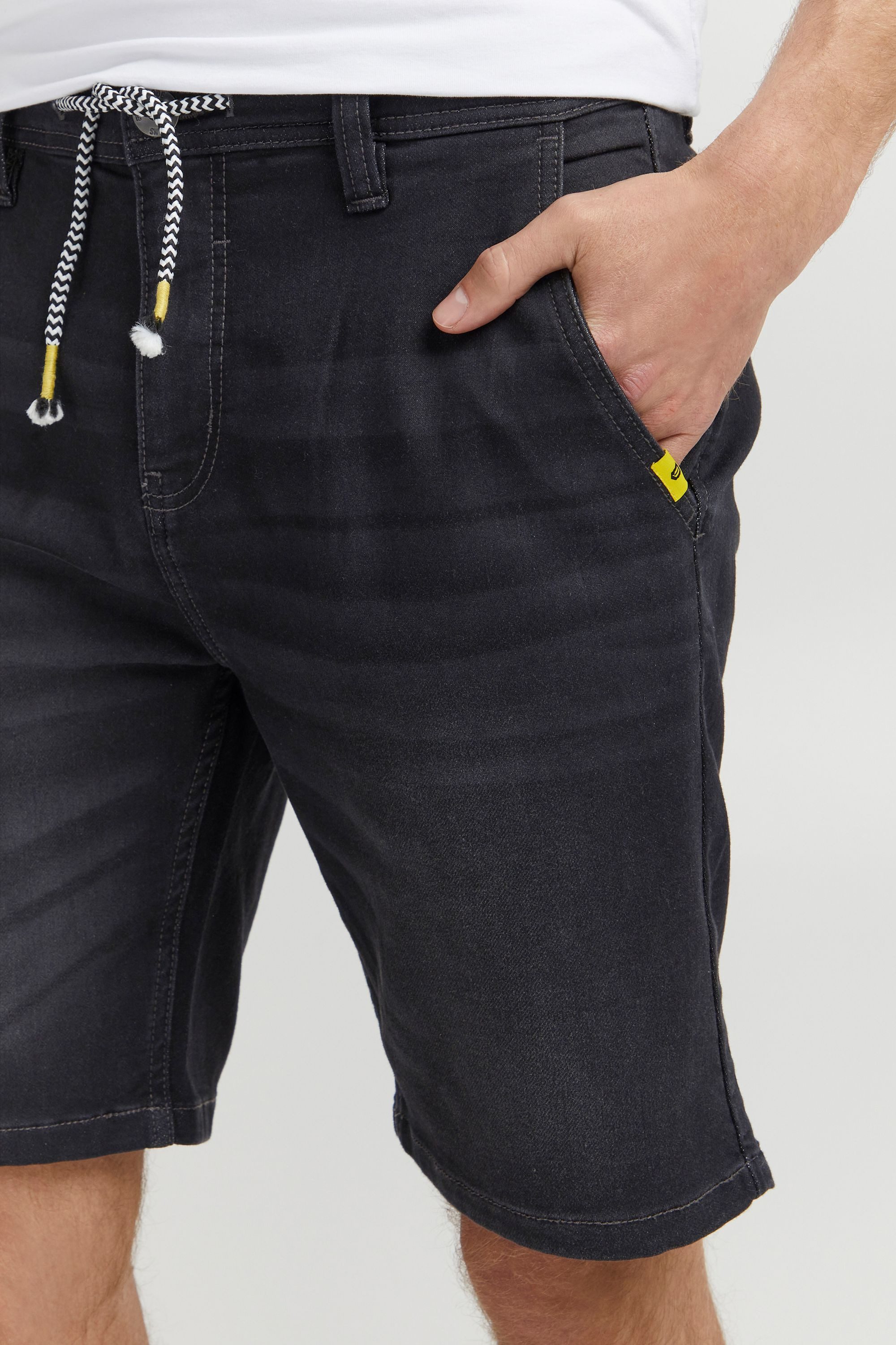 Indicode Jeansshorts IDGodo Modische Short