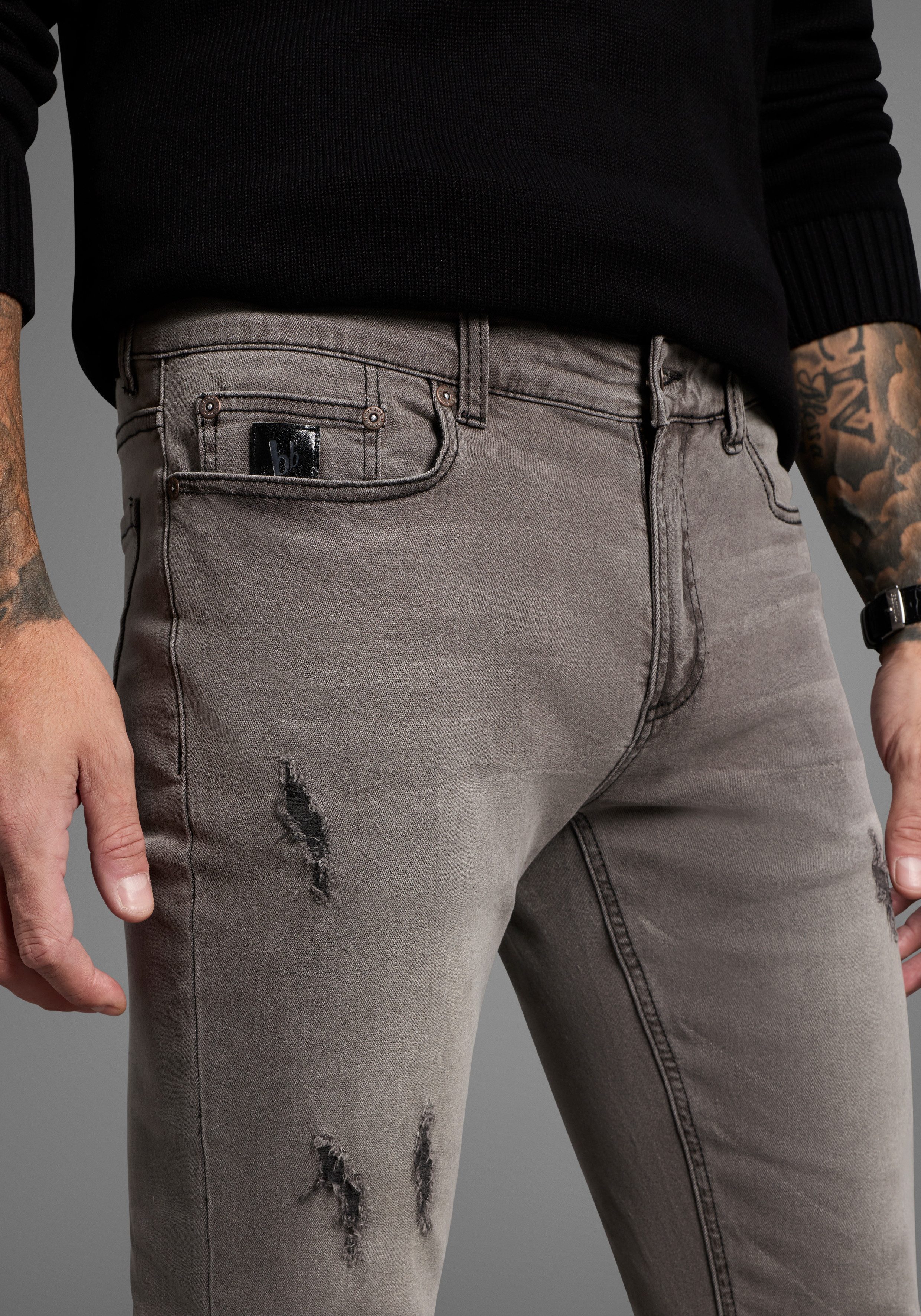 Bruno Banani Straight-Jeans Hutch gerade geschnittenes Bein, niedrige Leibhöhe, reguläre Passform – Bild 5 von 5